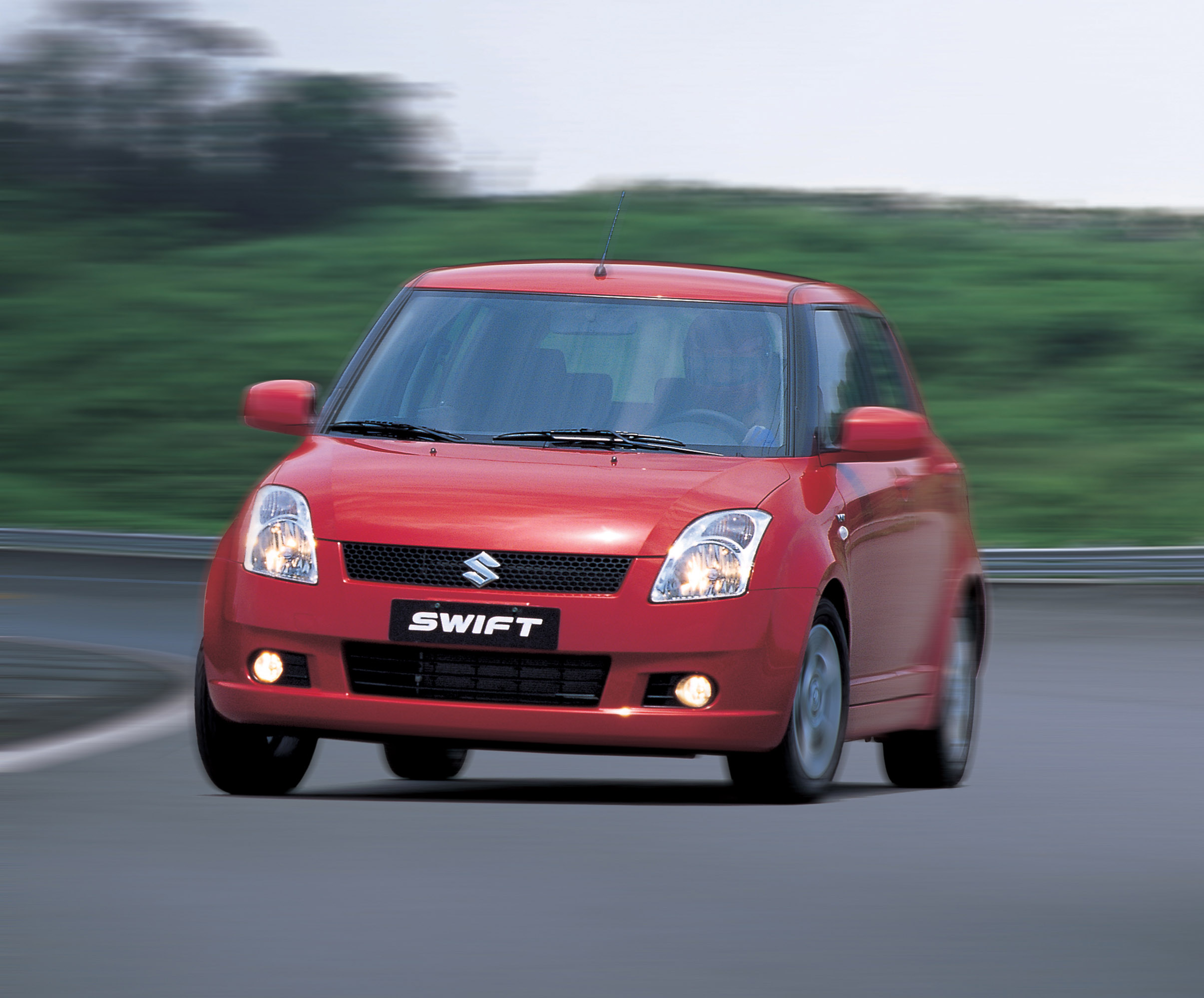 Suzuki Swift photo #2