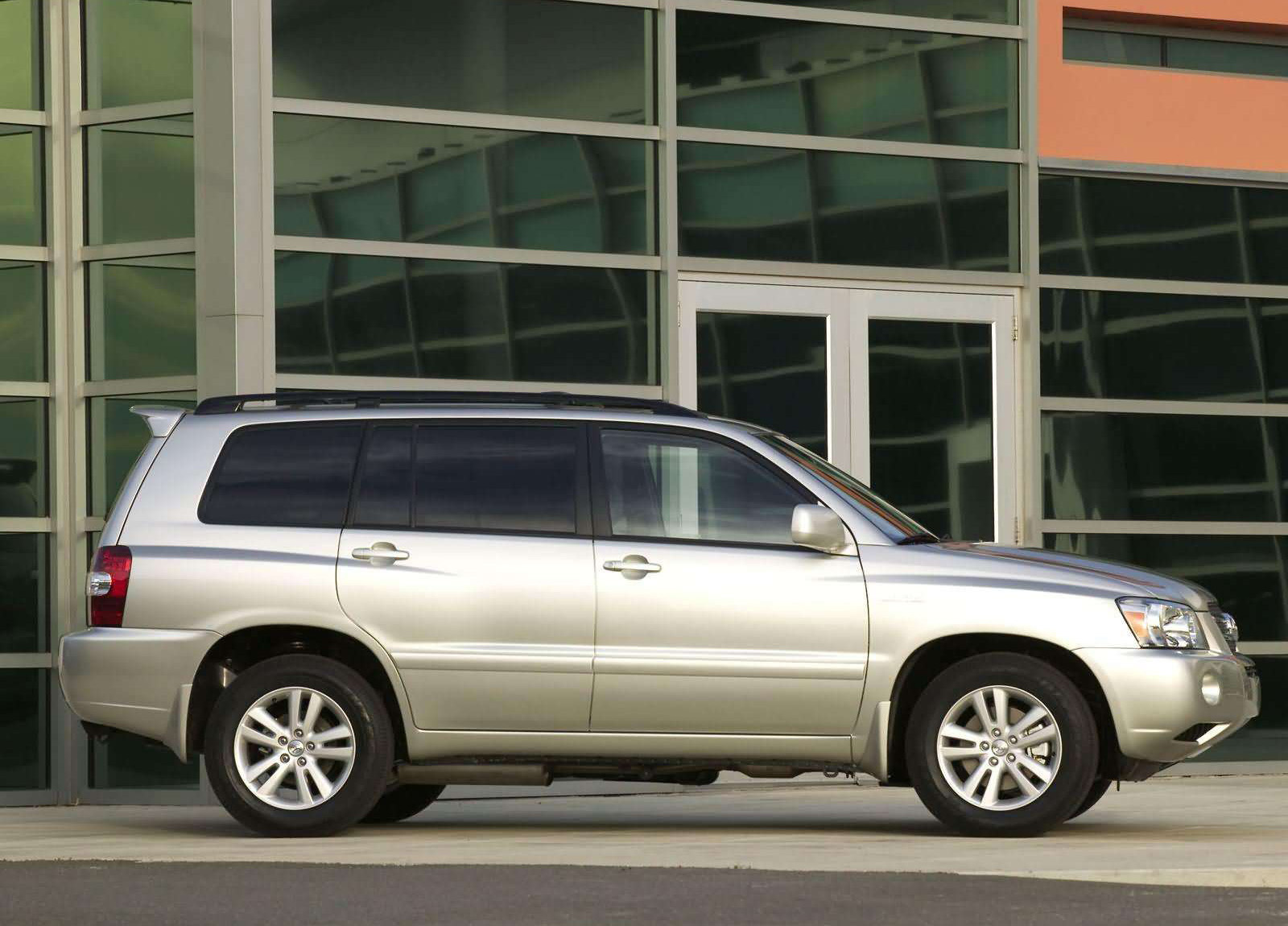 Toyota Highlander Hybrid photo #9