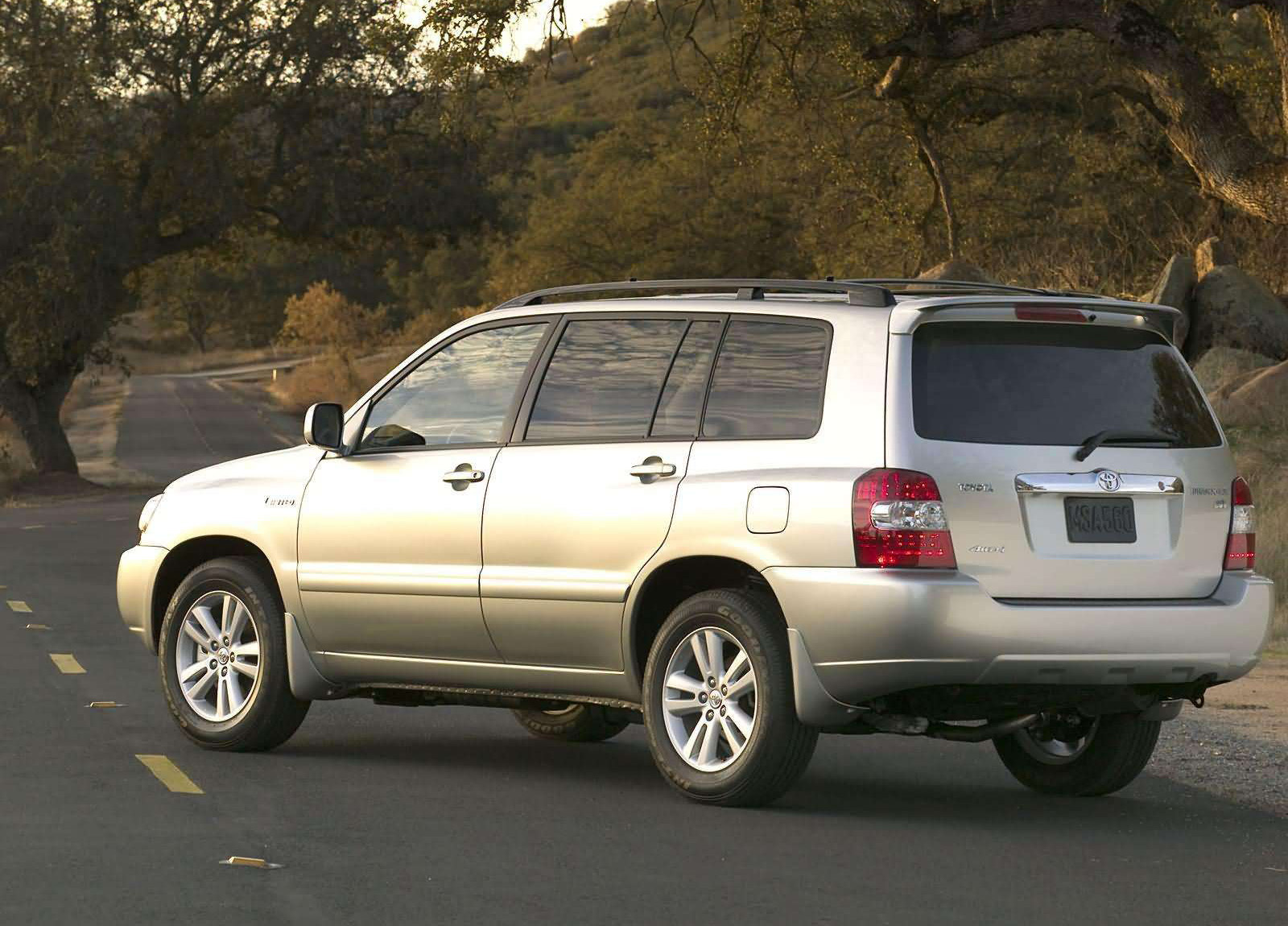 Toyota Highlander Hybrid photo #18