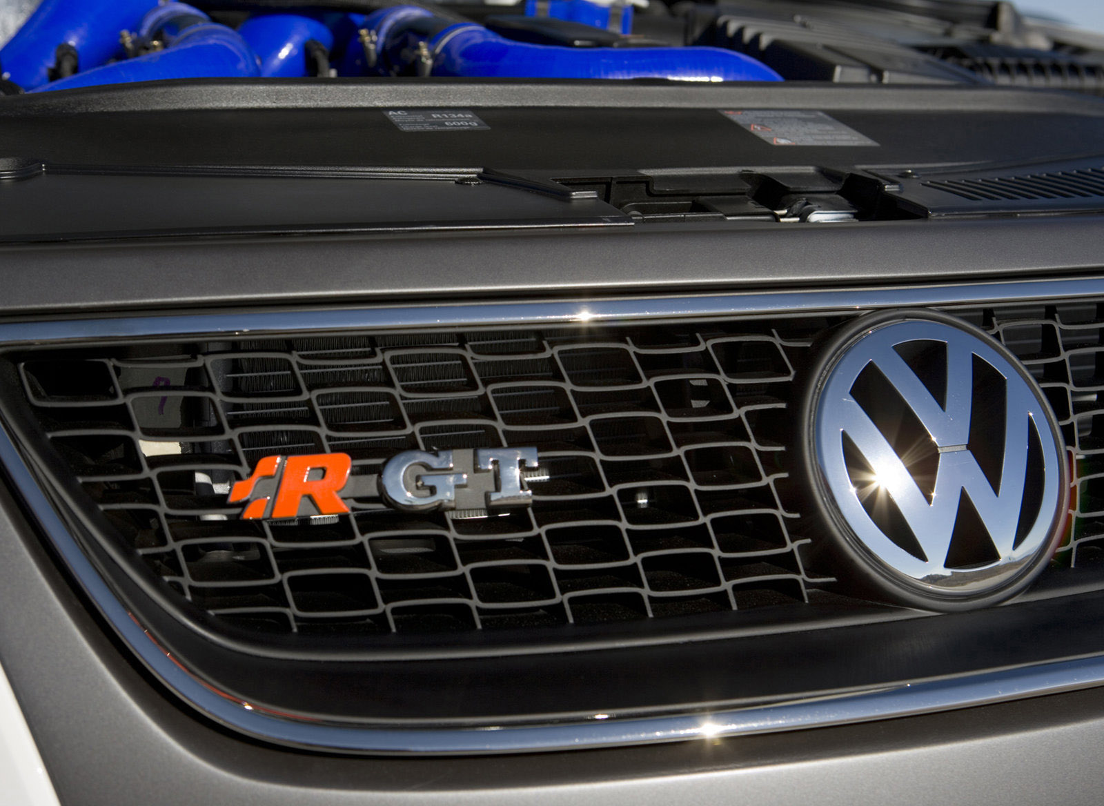 Volkswagen Passat R GT photo #10