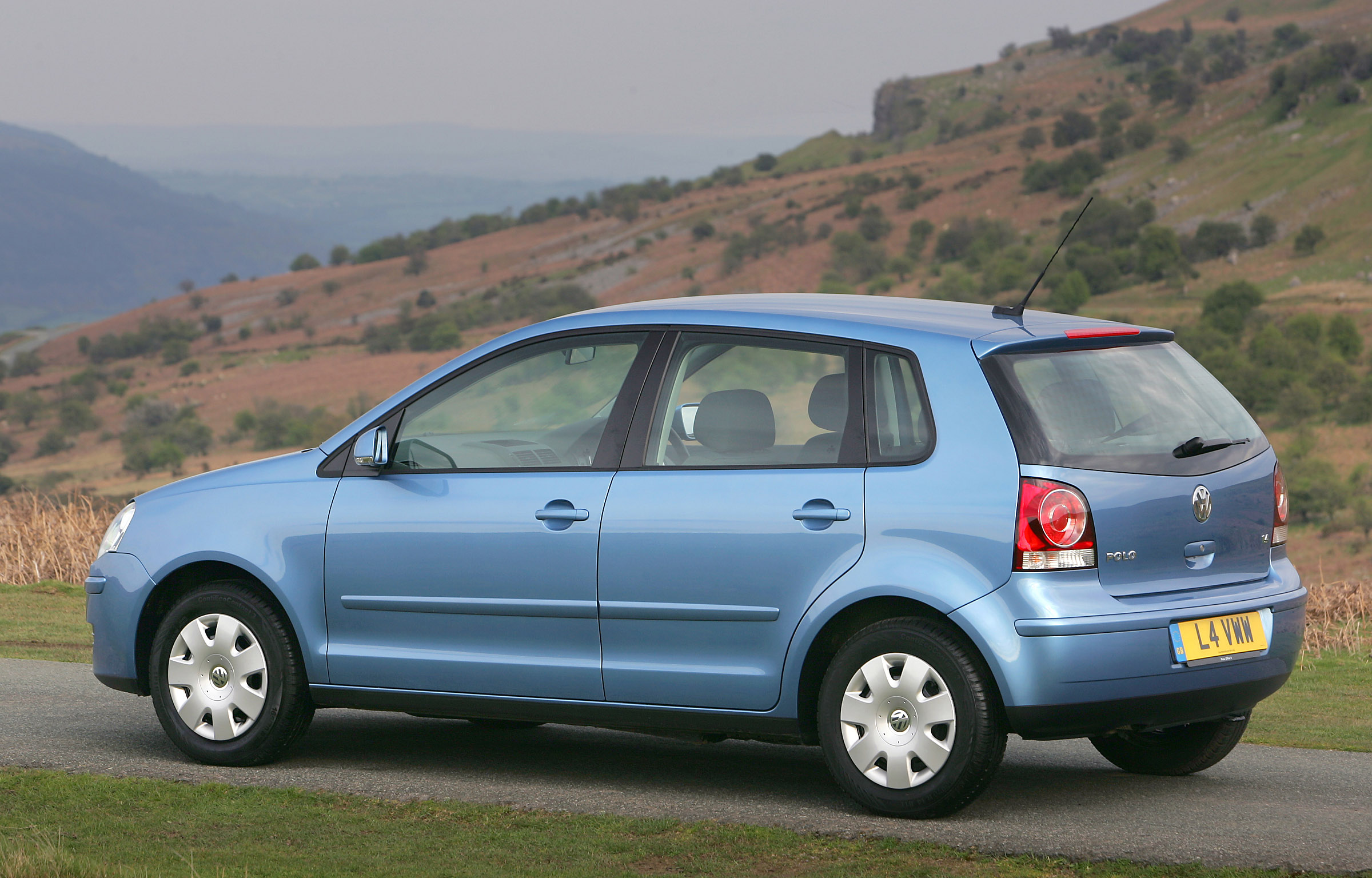2005 Volkswagen Polo HD Pictures
