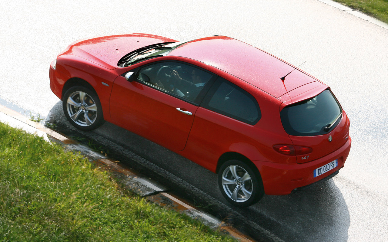 Alfa Romeo 147 Q2 photo #10