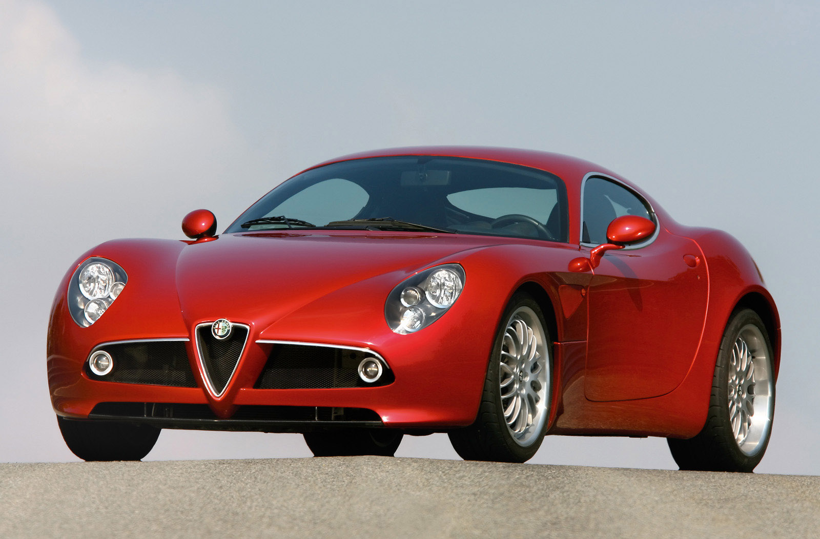 Alfa Romeo 8C Competizione photo #3