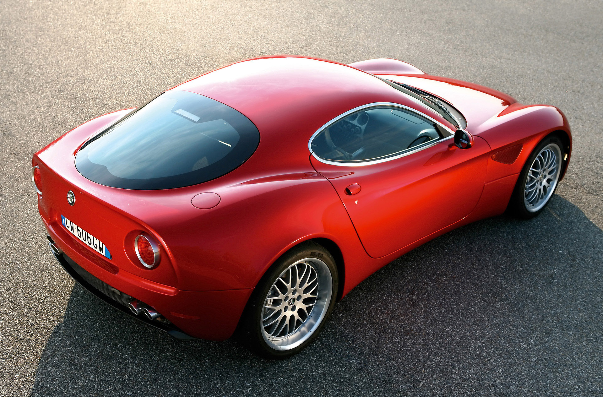 Alfa Romeo 8C Competizione photo #12
