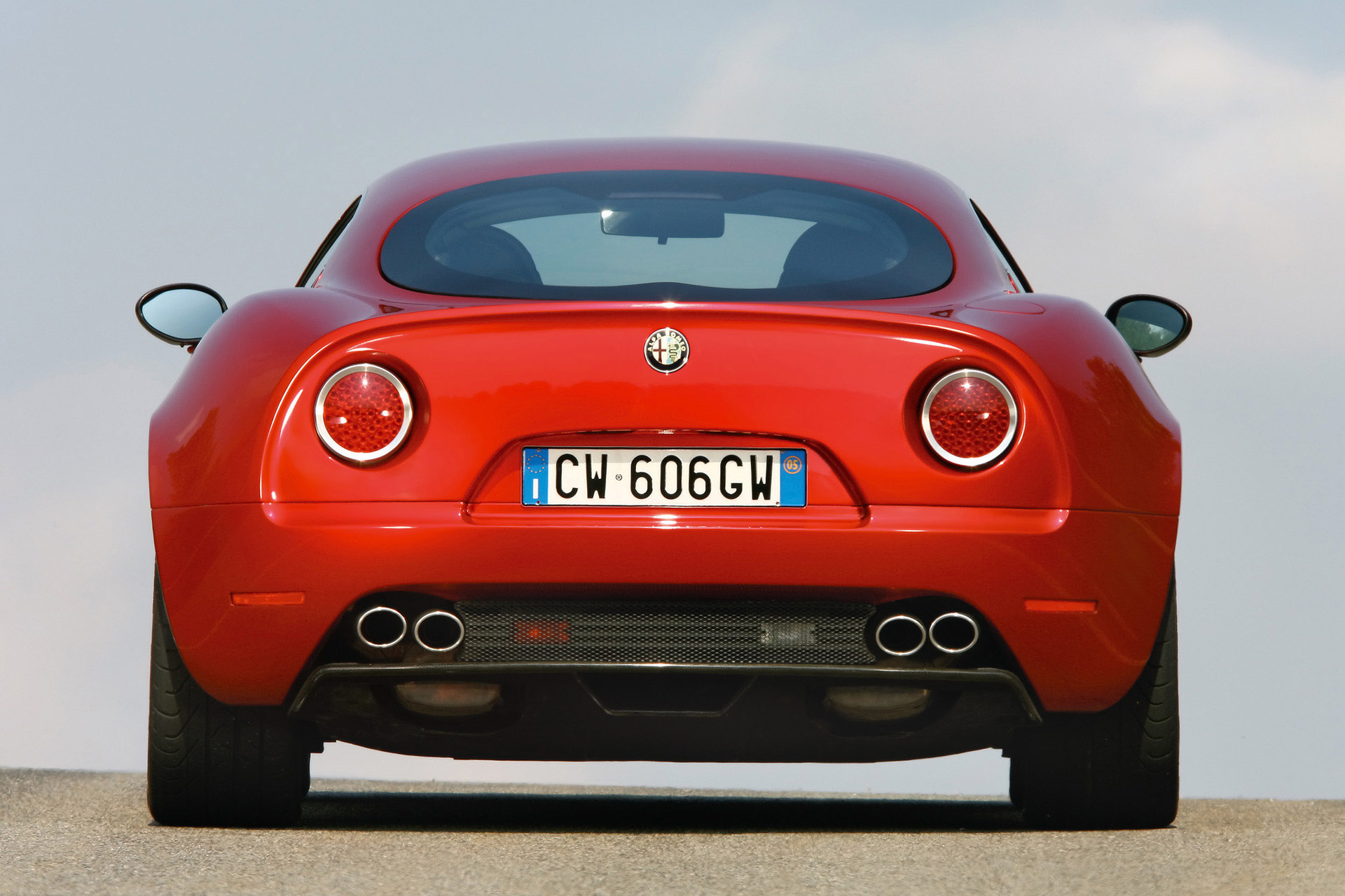 Alfa Romeo 8C Competizione photo #14