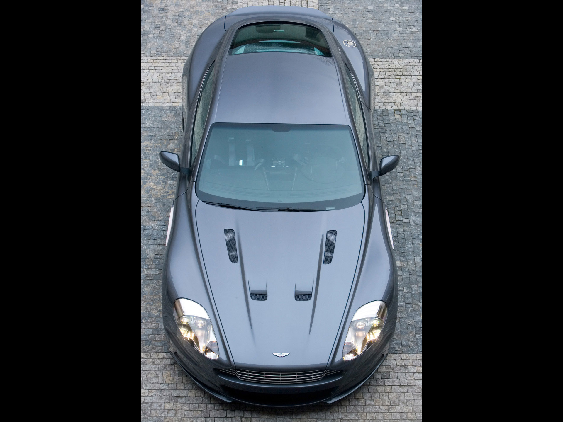 2006 Aston Martin DBS James Bond HD Pictures