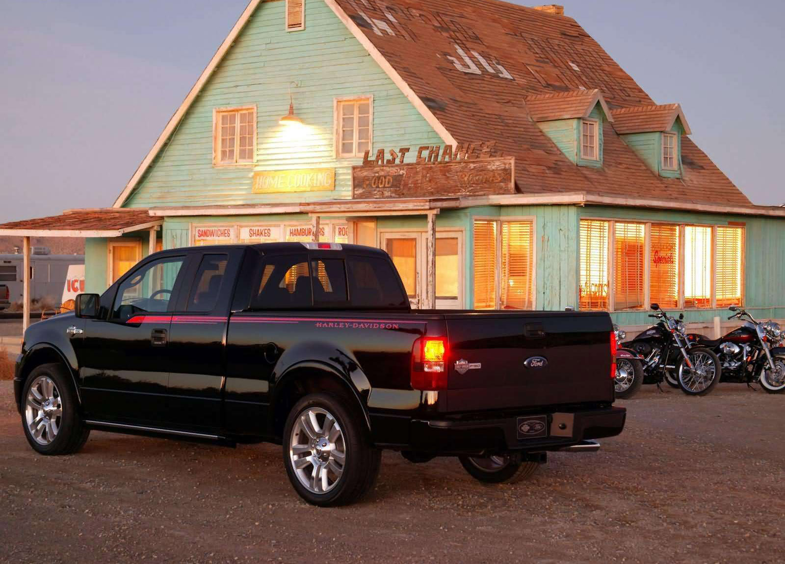 Ford F150 Harley Davidson photo #6