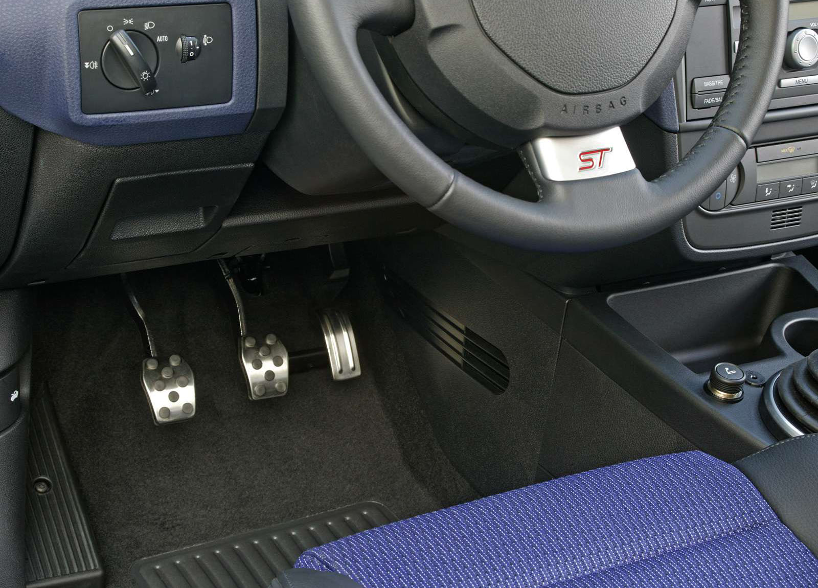 Ford Fiesta photo #5