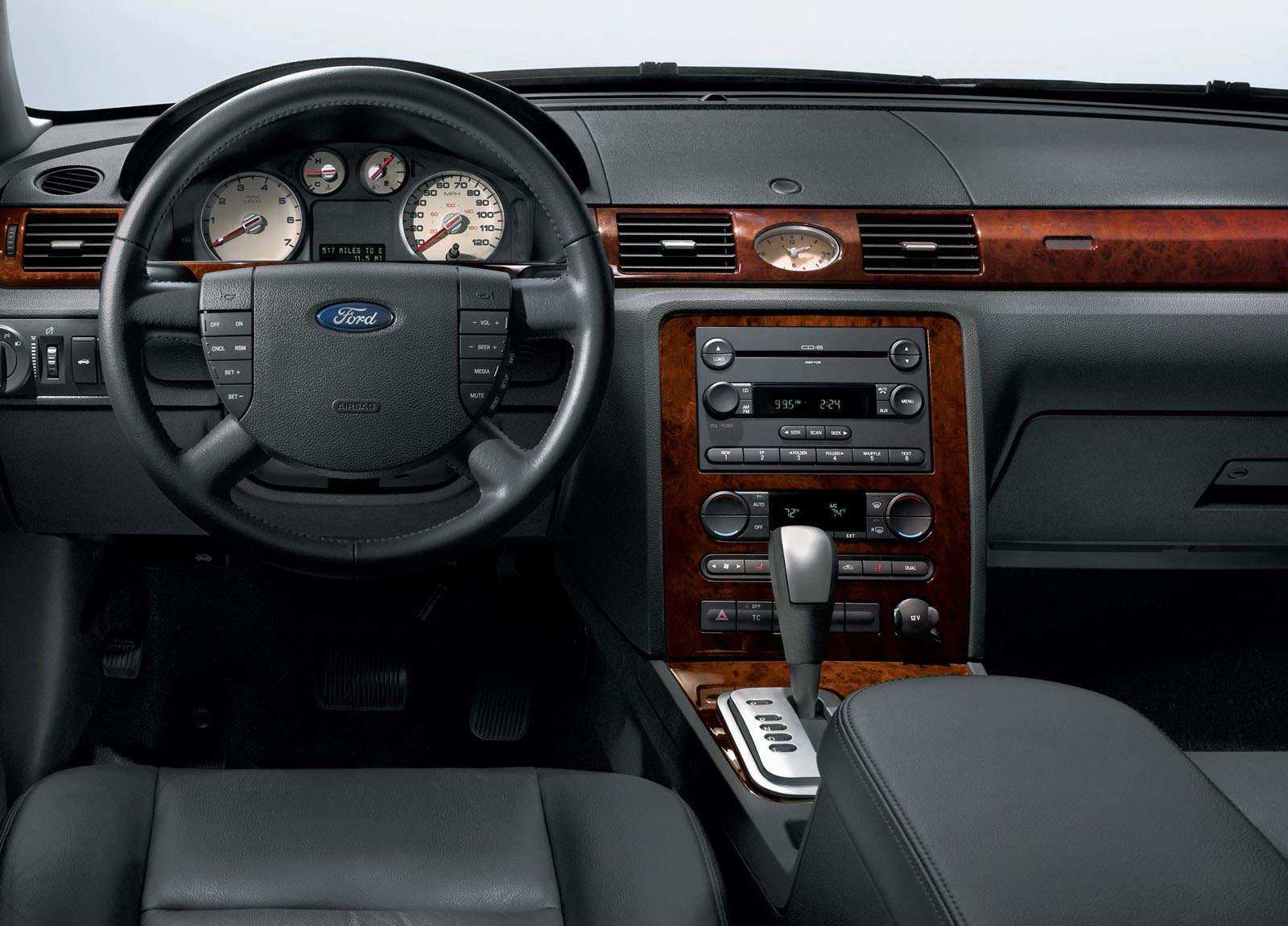 Ford Five Hundred photo #17