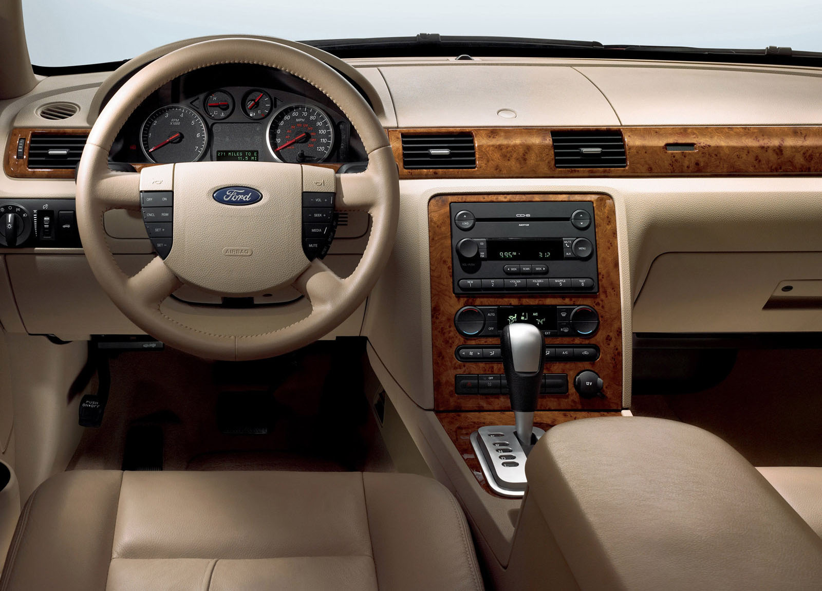 Ford Five Hundred photo #18