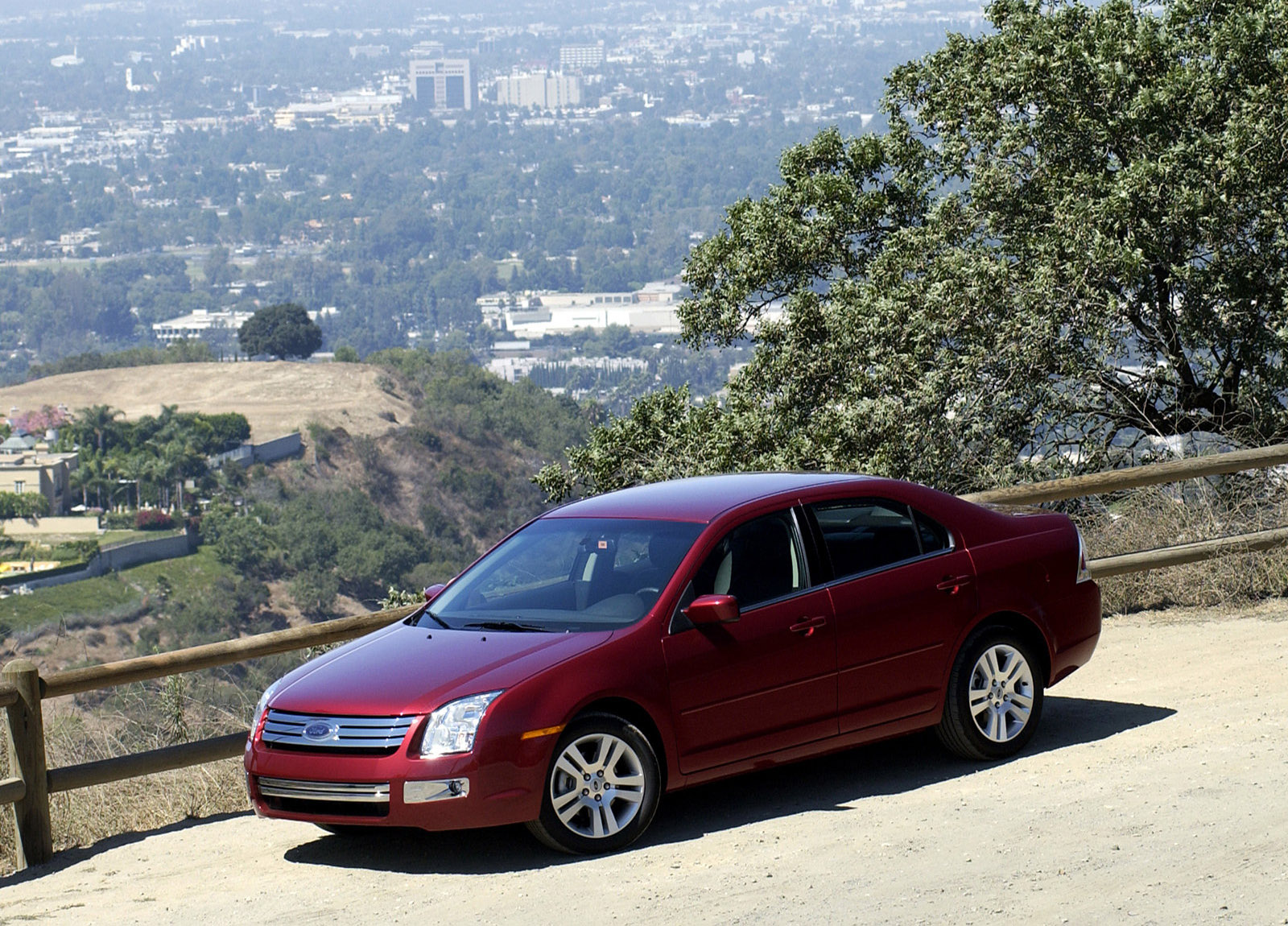 Ford Fusion photo #18