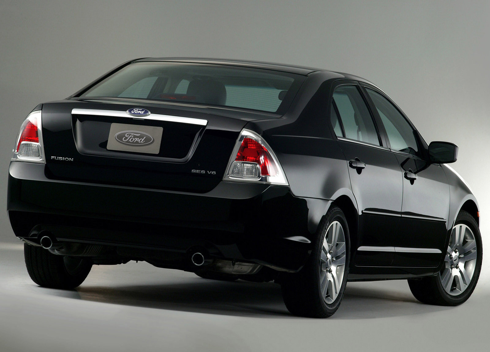 Ford Fusion photo #22