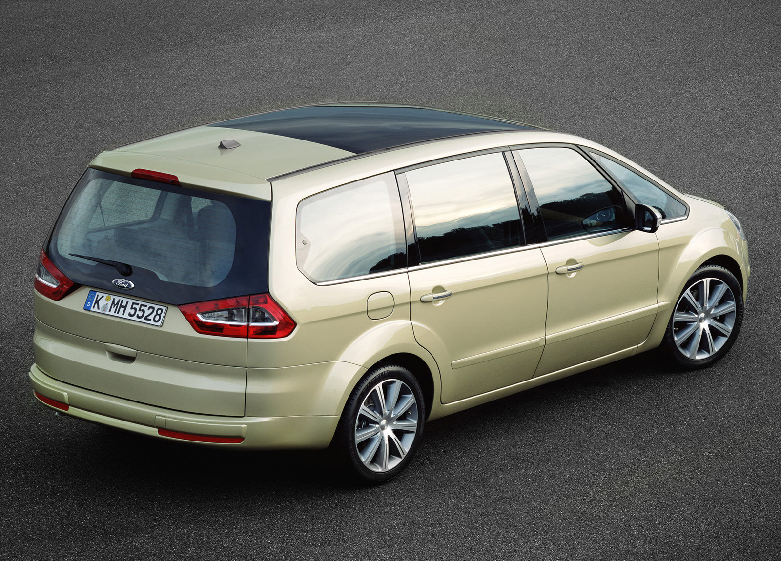 Ford Galaxy photo #4