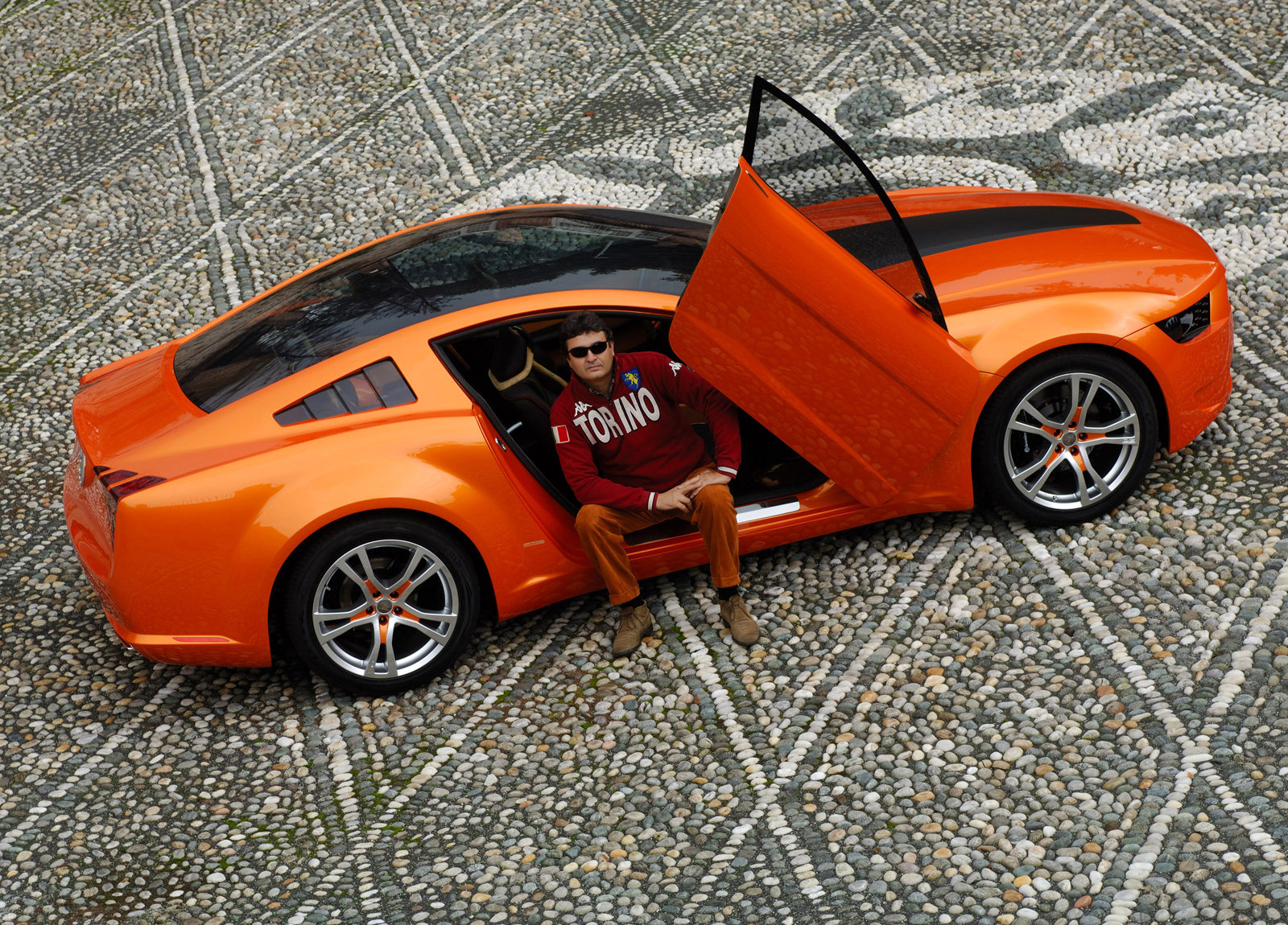Ford Mustang Giugiaro Concept photo #8