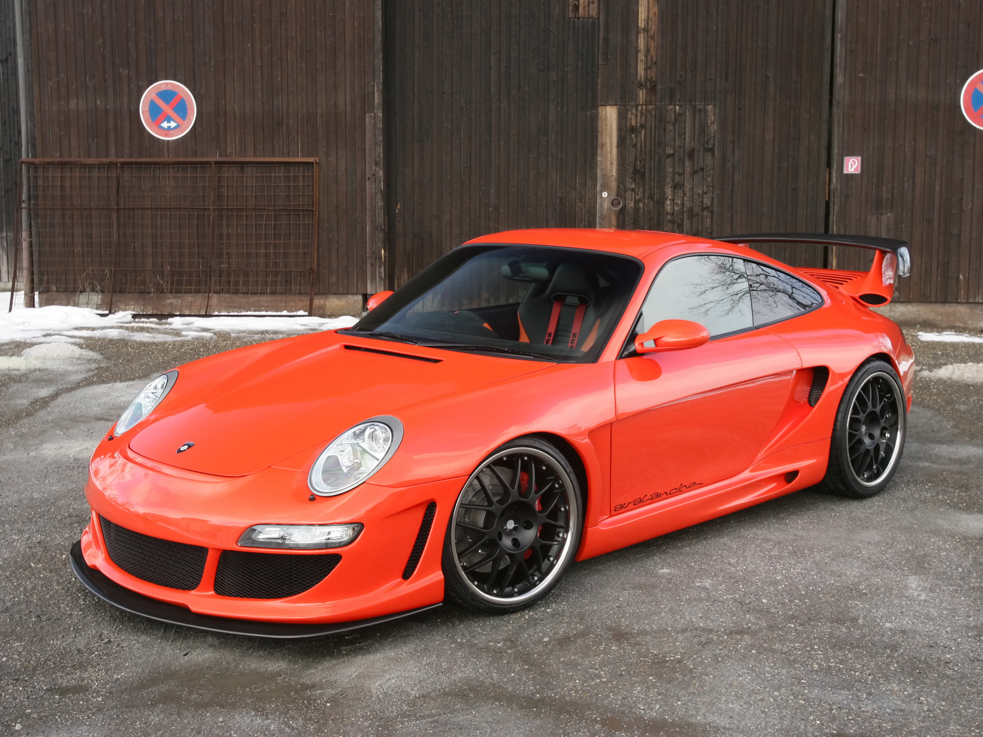 Gemballa Porsche GTR 650 Evo Orange photo #2