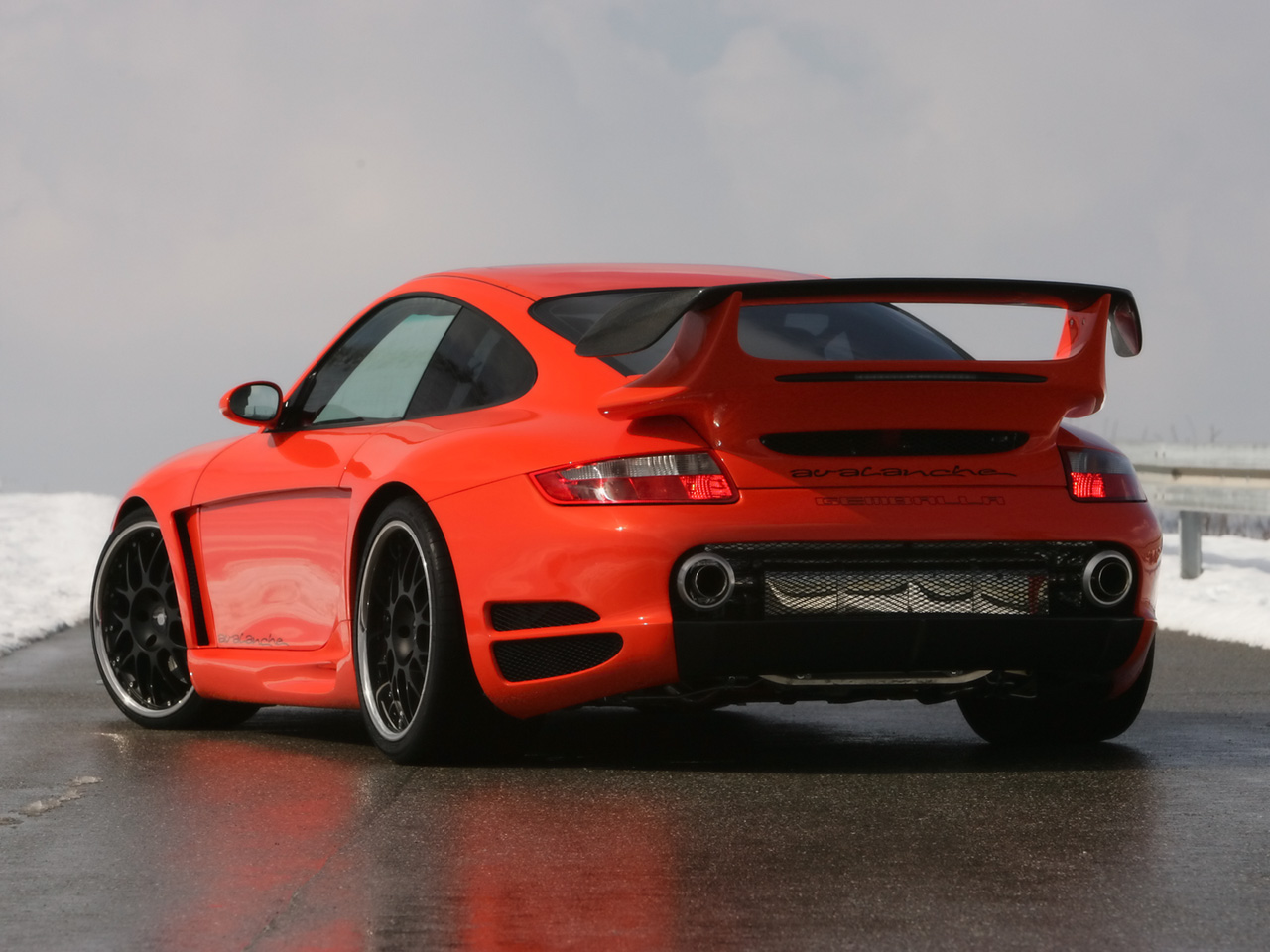 Gemballa Porsche GTR 650 Evo Orange photo #10