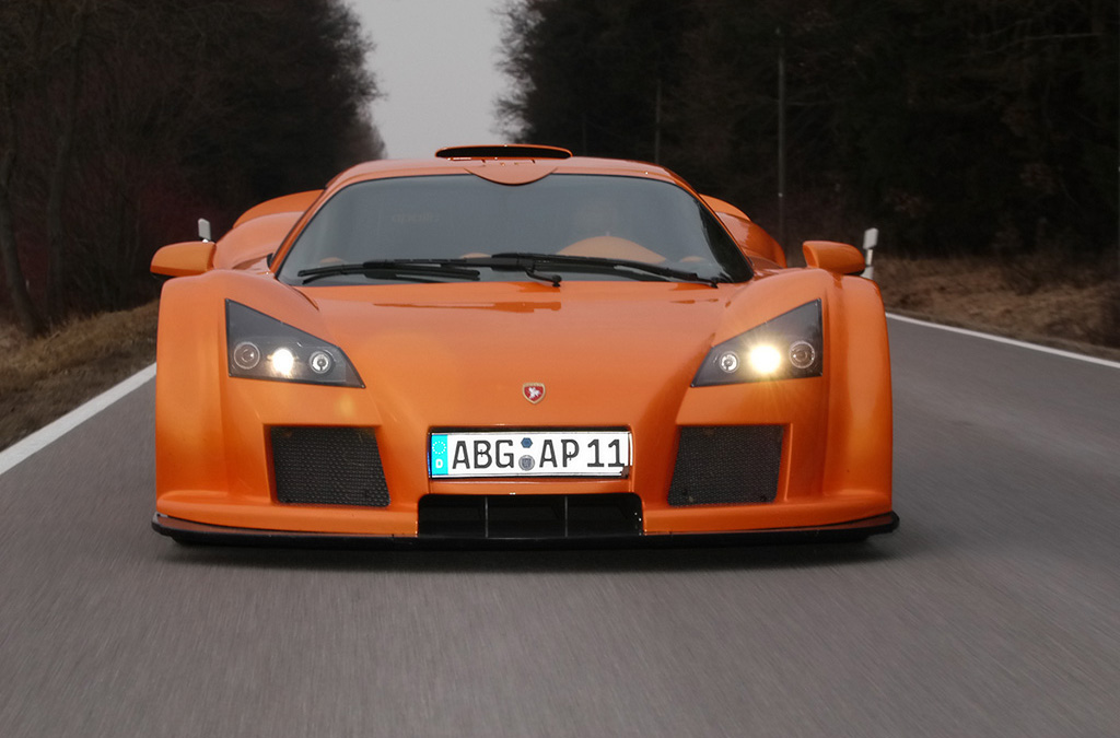 Gumpert Apollo photo #1