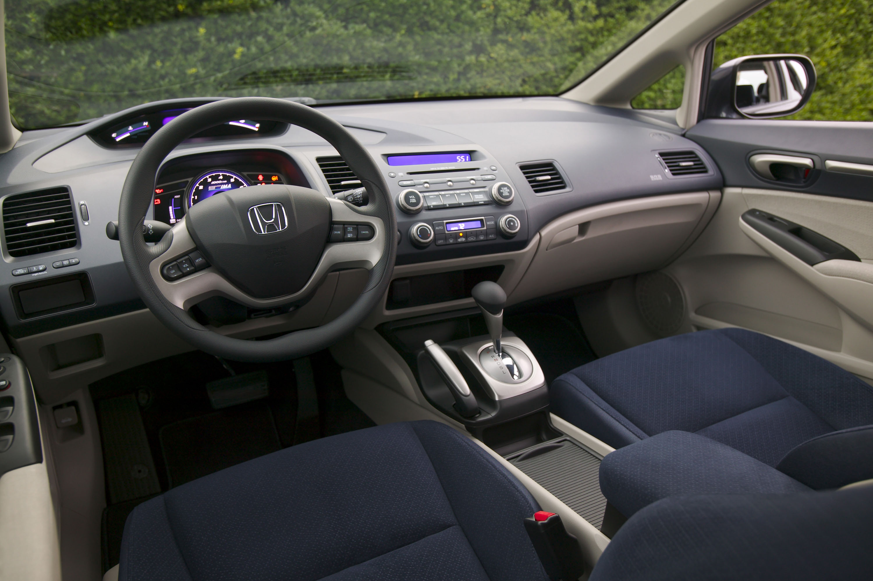 Honda Civic Hybrid photo #21