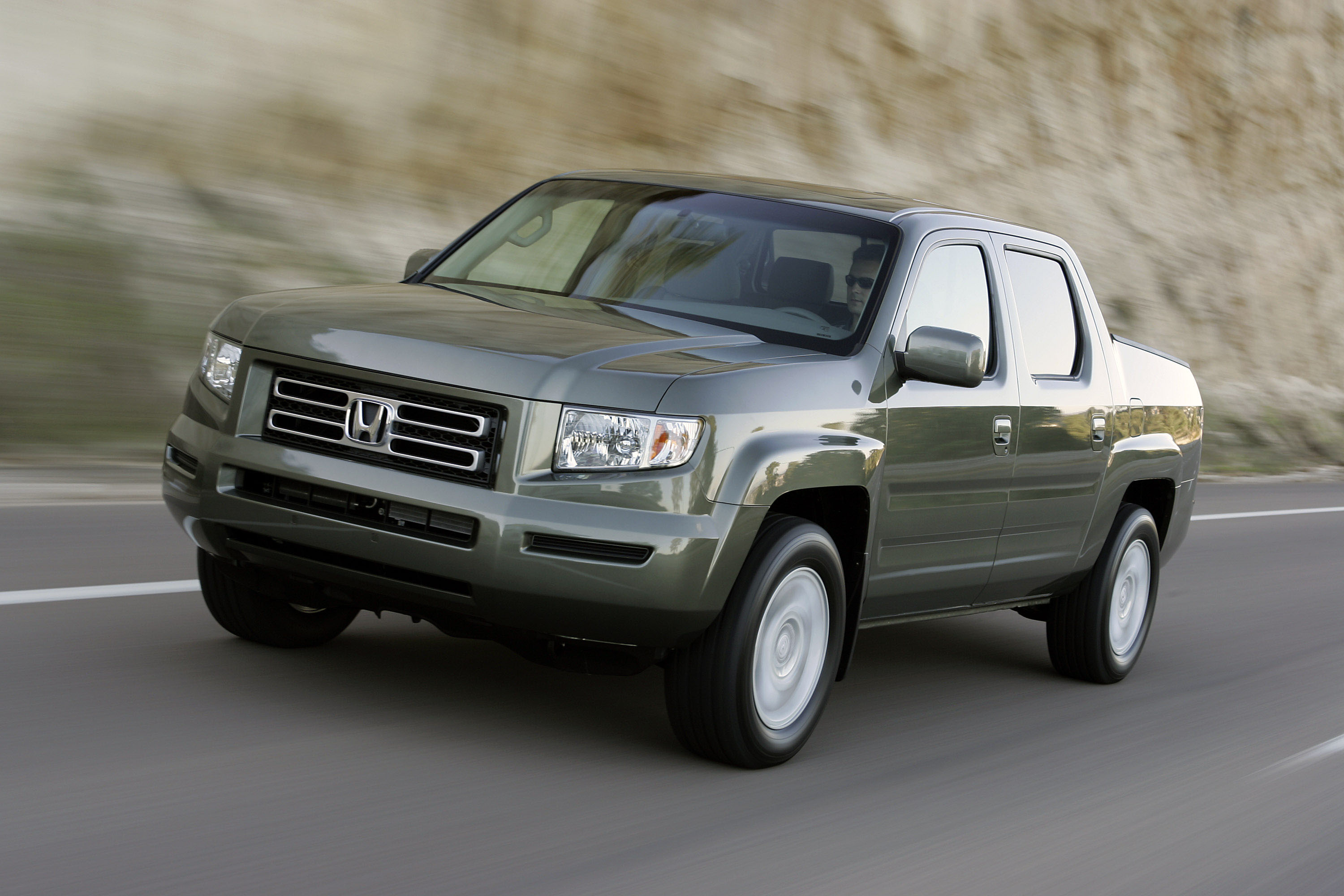 Honda Ridgeline RTL photo #21