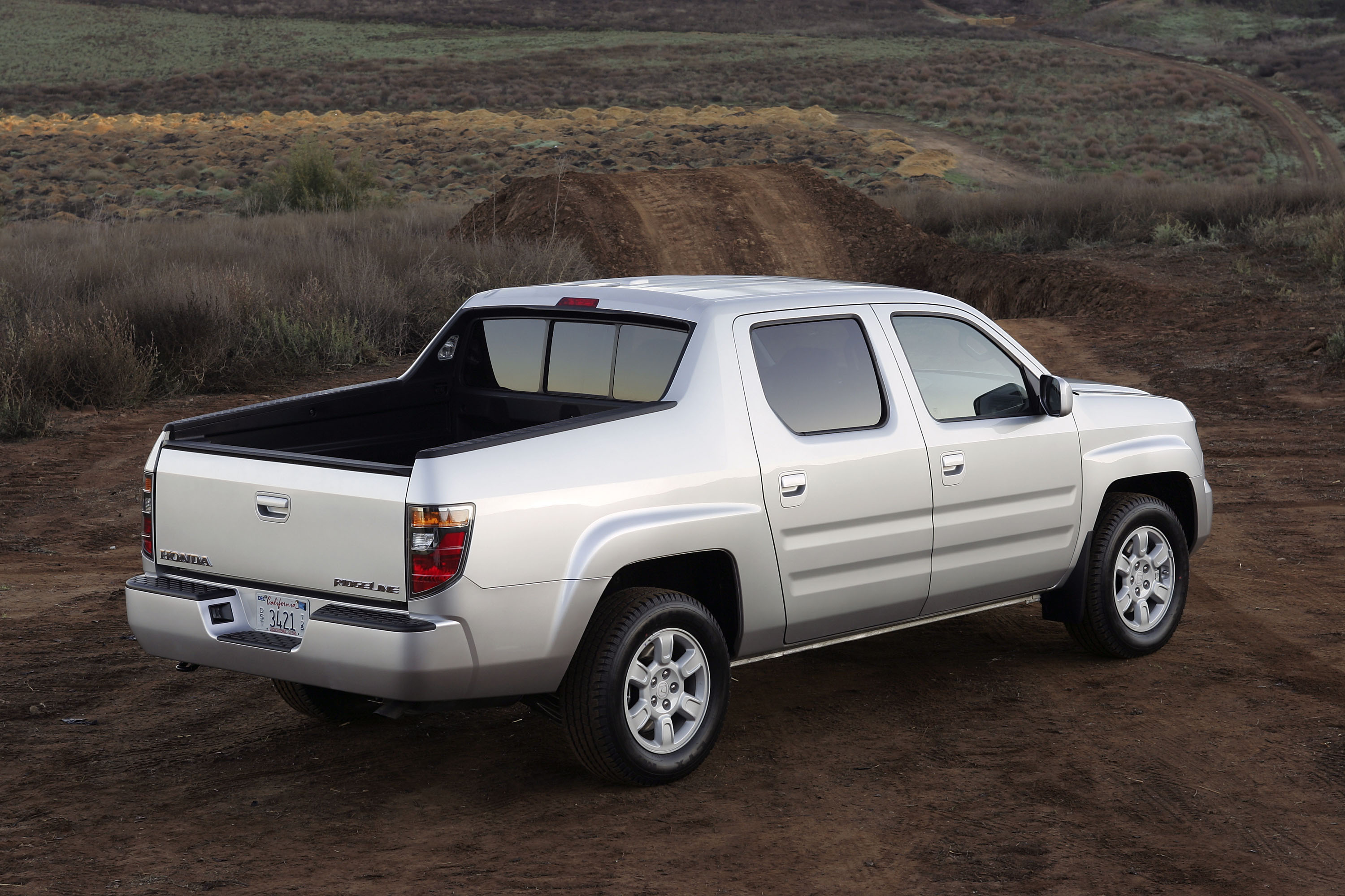Honda Ridgeline RTL photo #44