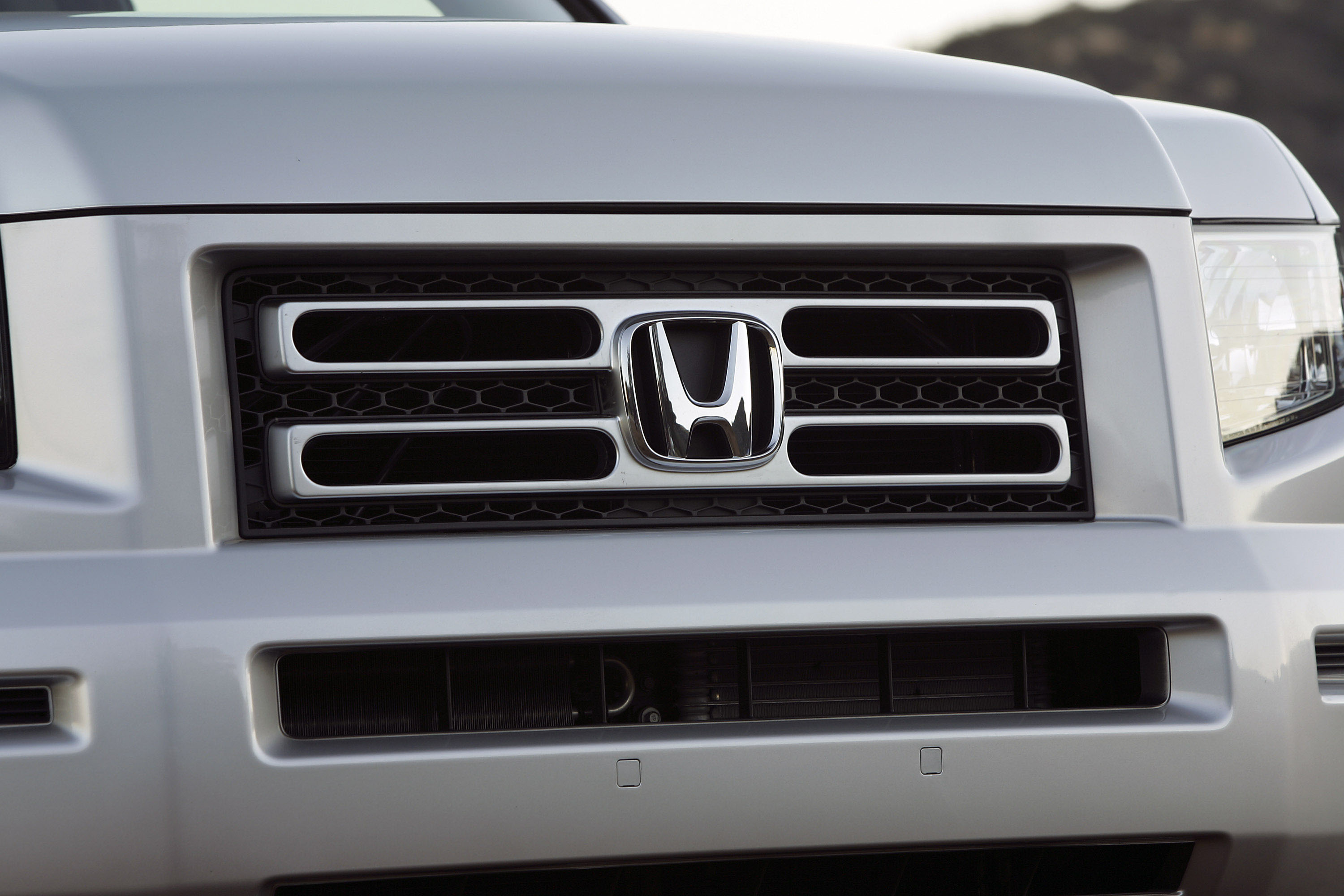 Honda Ridgeline RTL photo #58