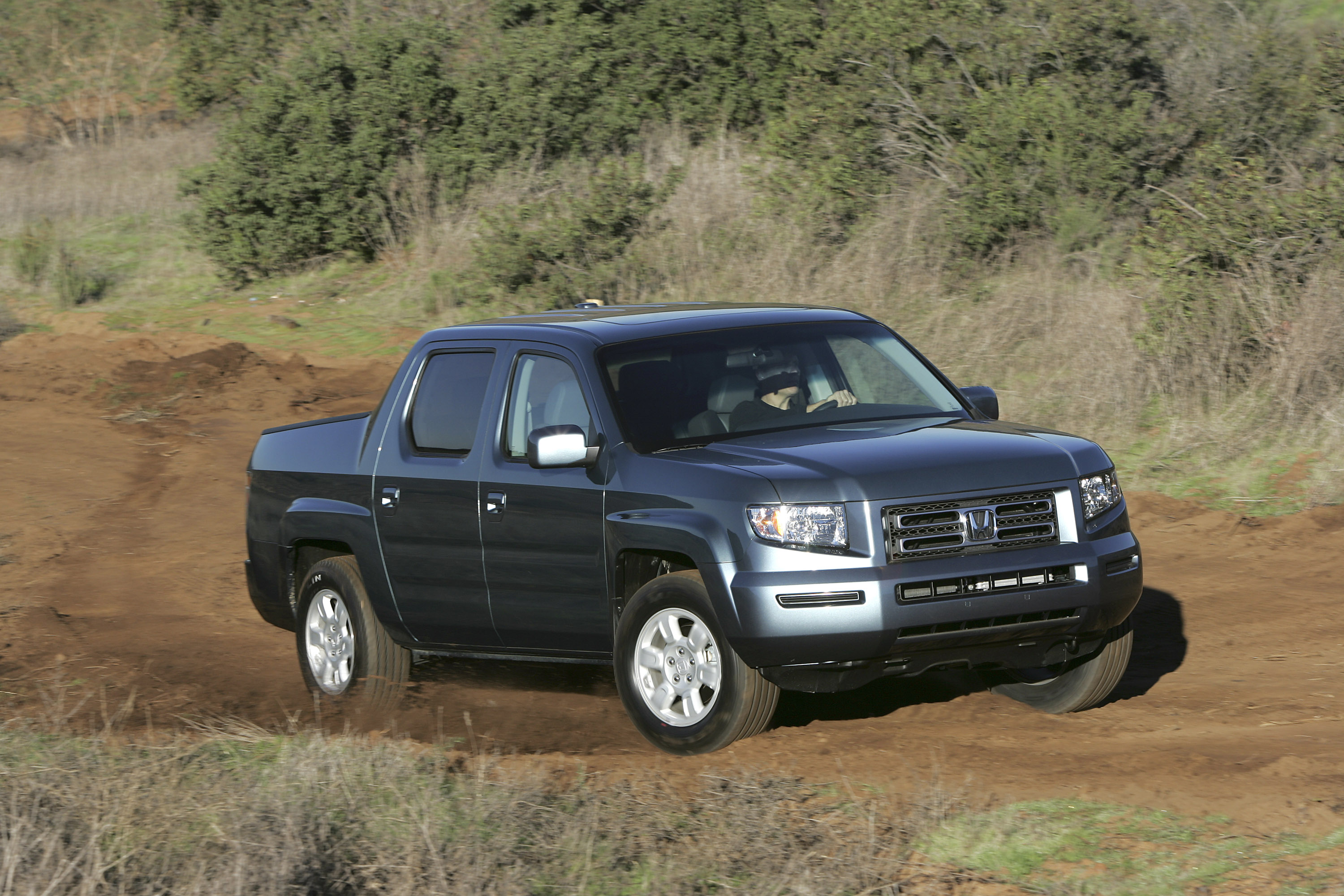 Honda Ridgeline RTS photo #2