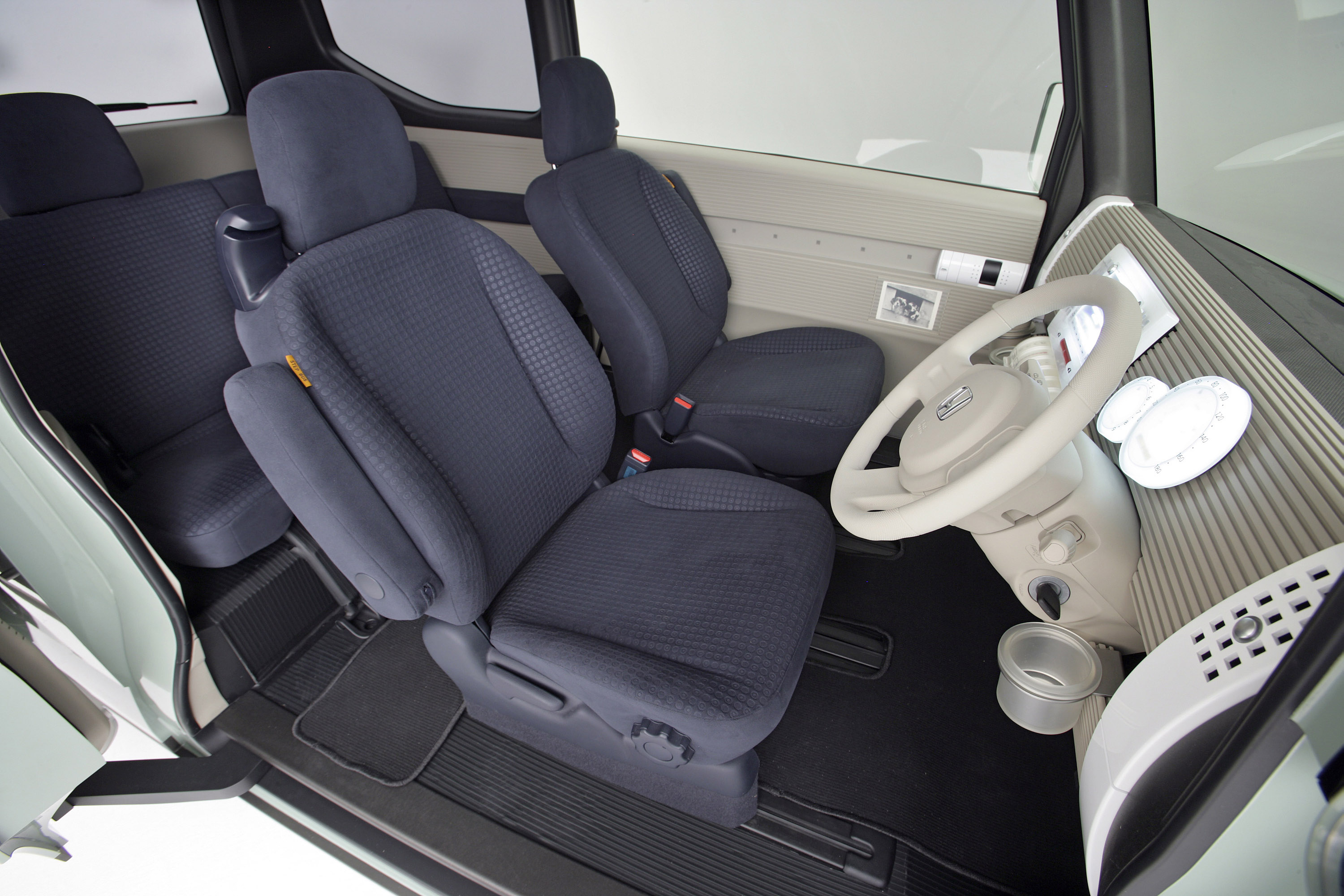 Honda Step Bus Concept photo #10