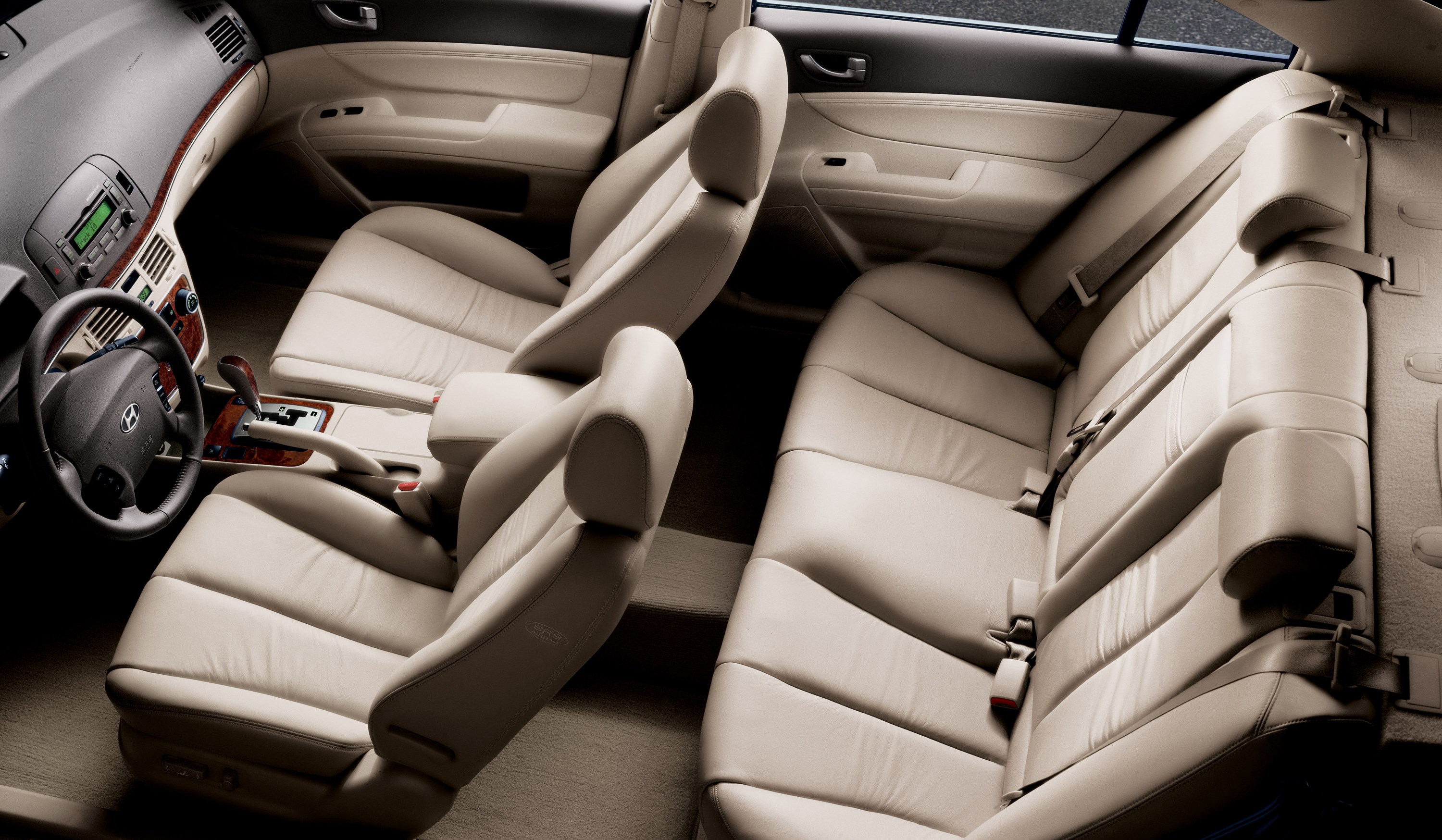 Hyundai Sonata photo #7