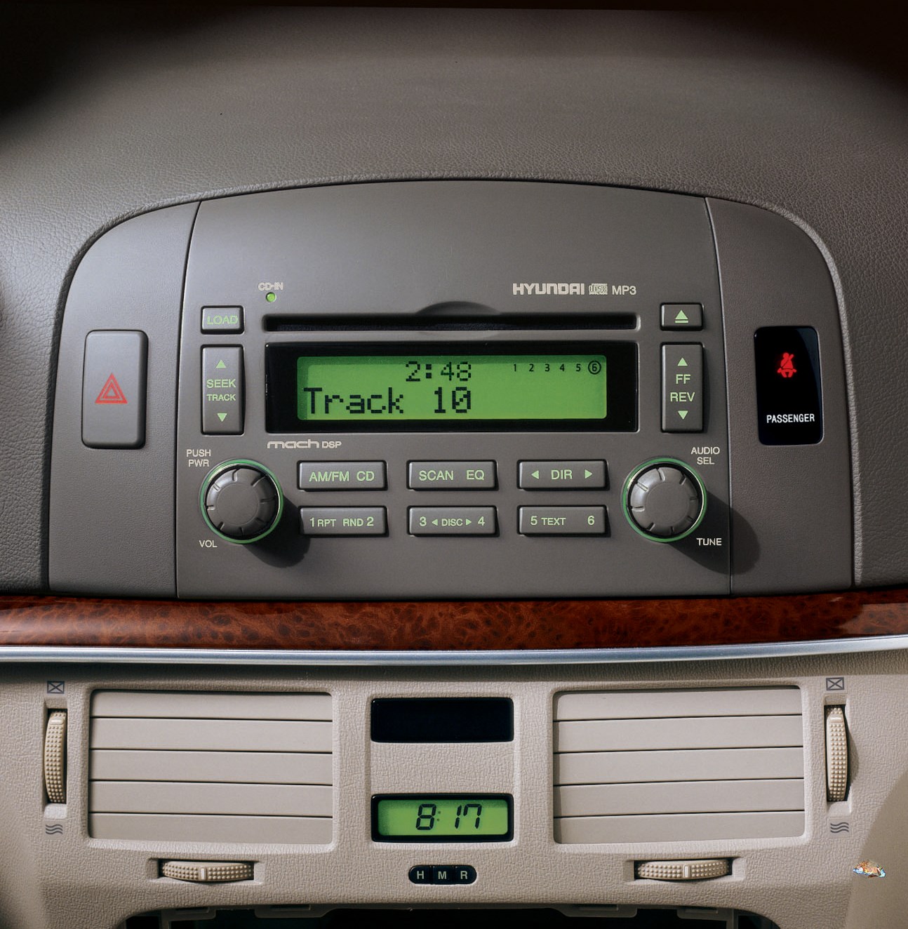 Hyundai Sonata photo #9