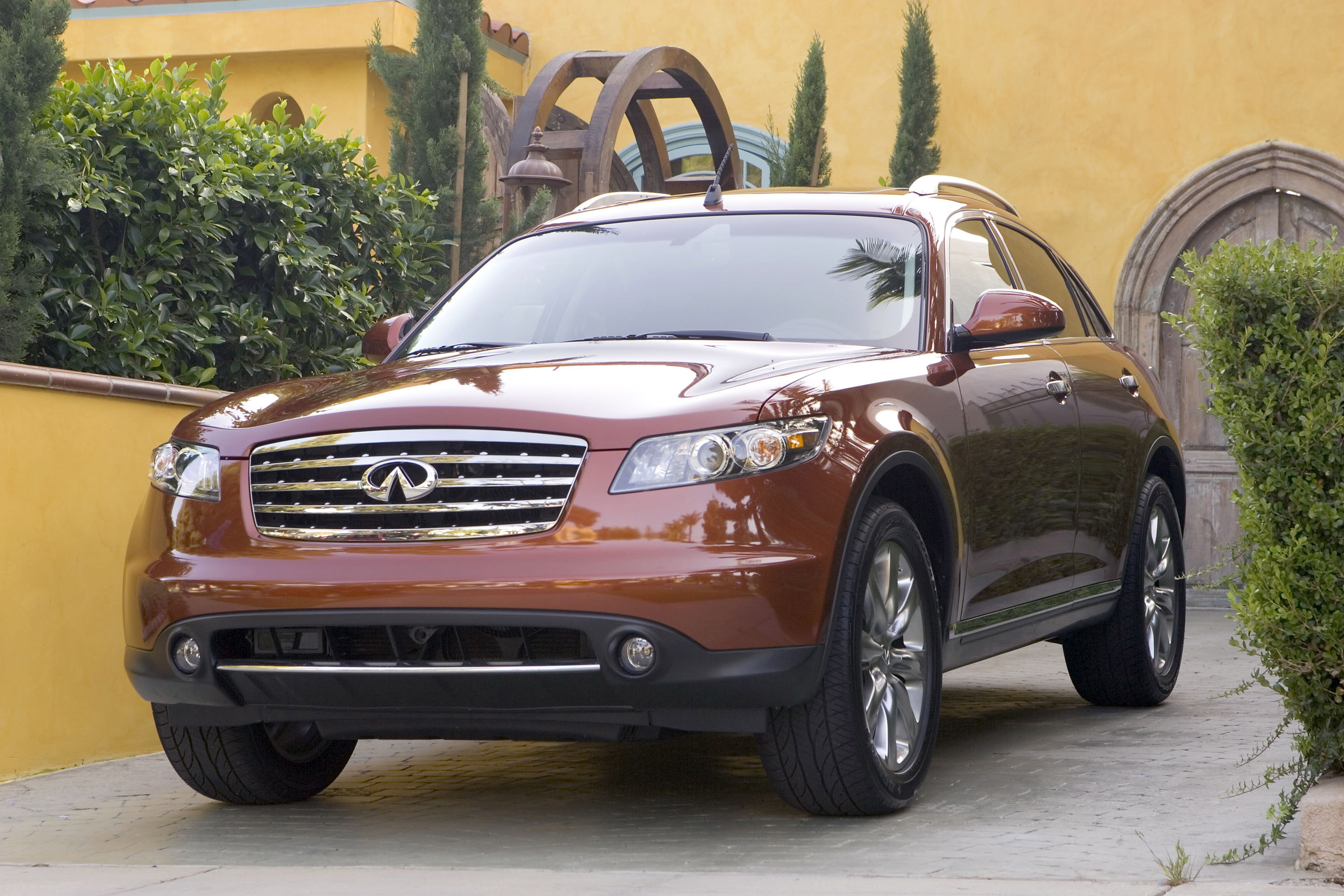 Infiniti FX45 photo #1