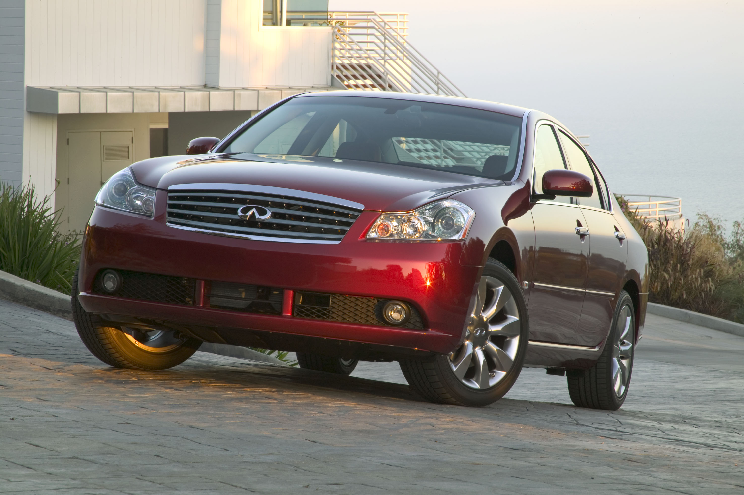 Infiniti M35x photo #6