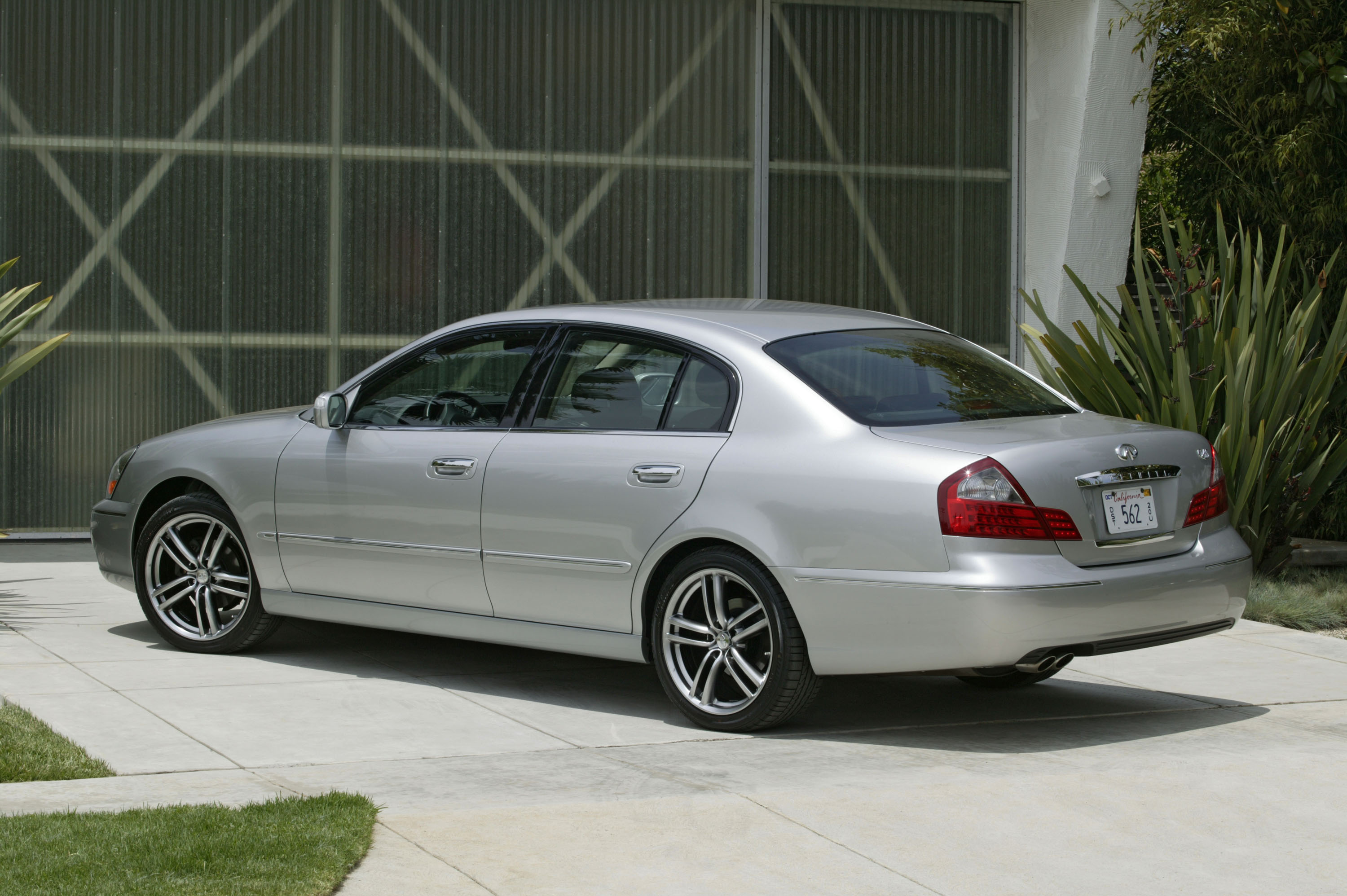 2006 Infiniti Q45 HD Pictures