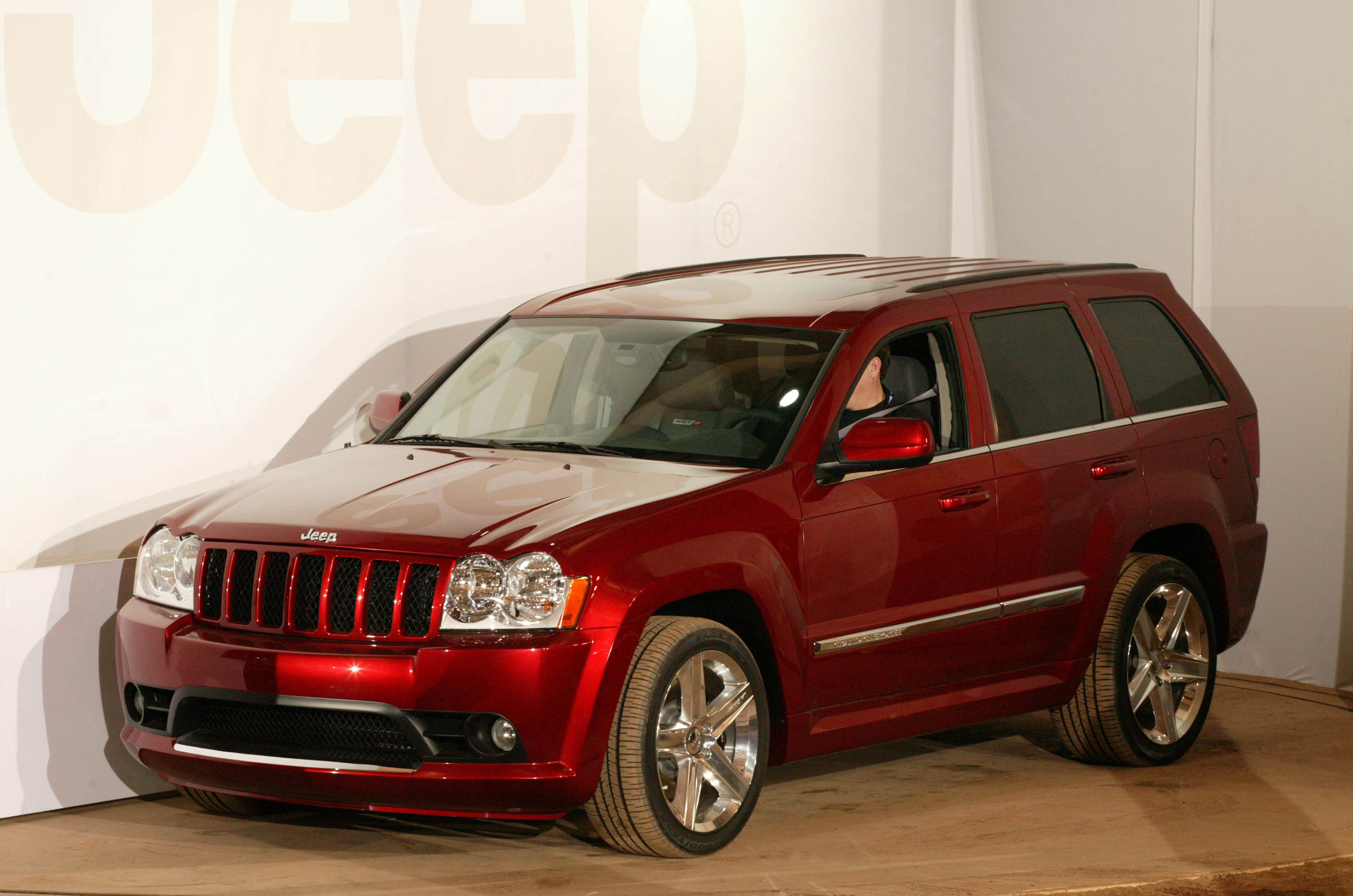 Jeep Grand Cherokee SRT8 photo #3