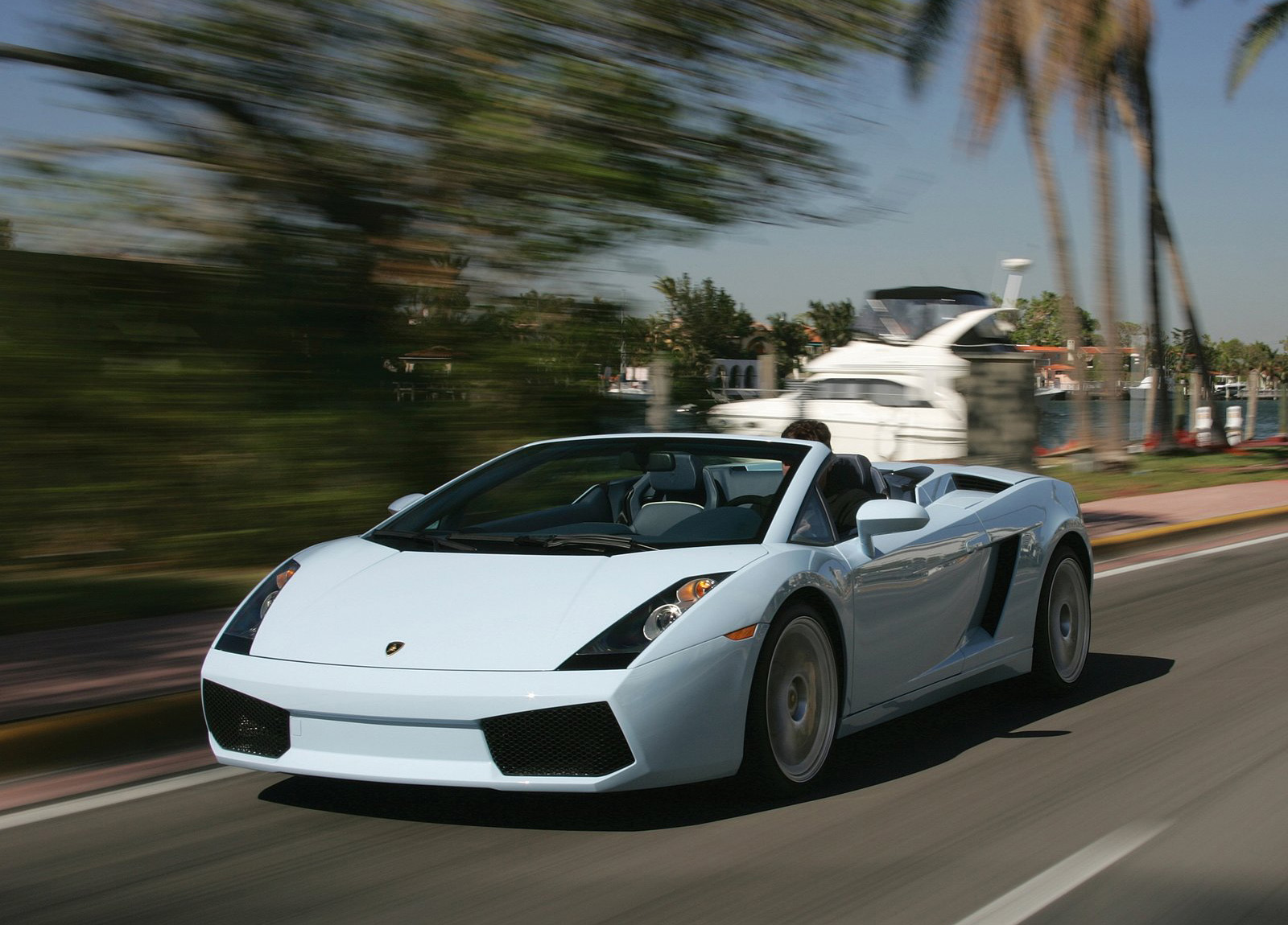 Lamborghini Gallardo Spyder photo #2