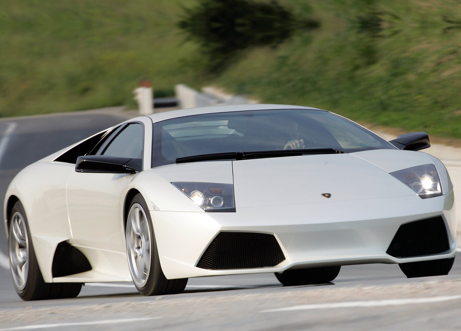 Lamborghini Murcielago LP640 photo #17