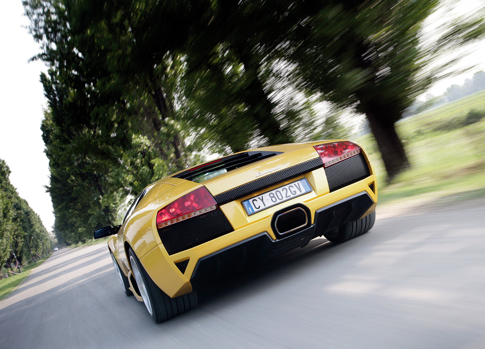 Lamborghini Murcielago LP640 photo #25
