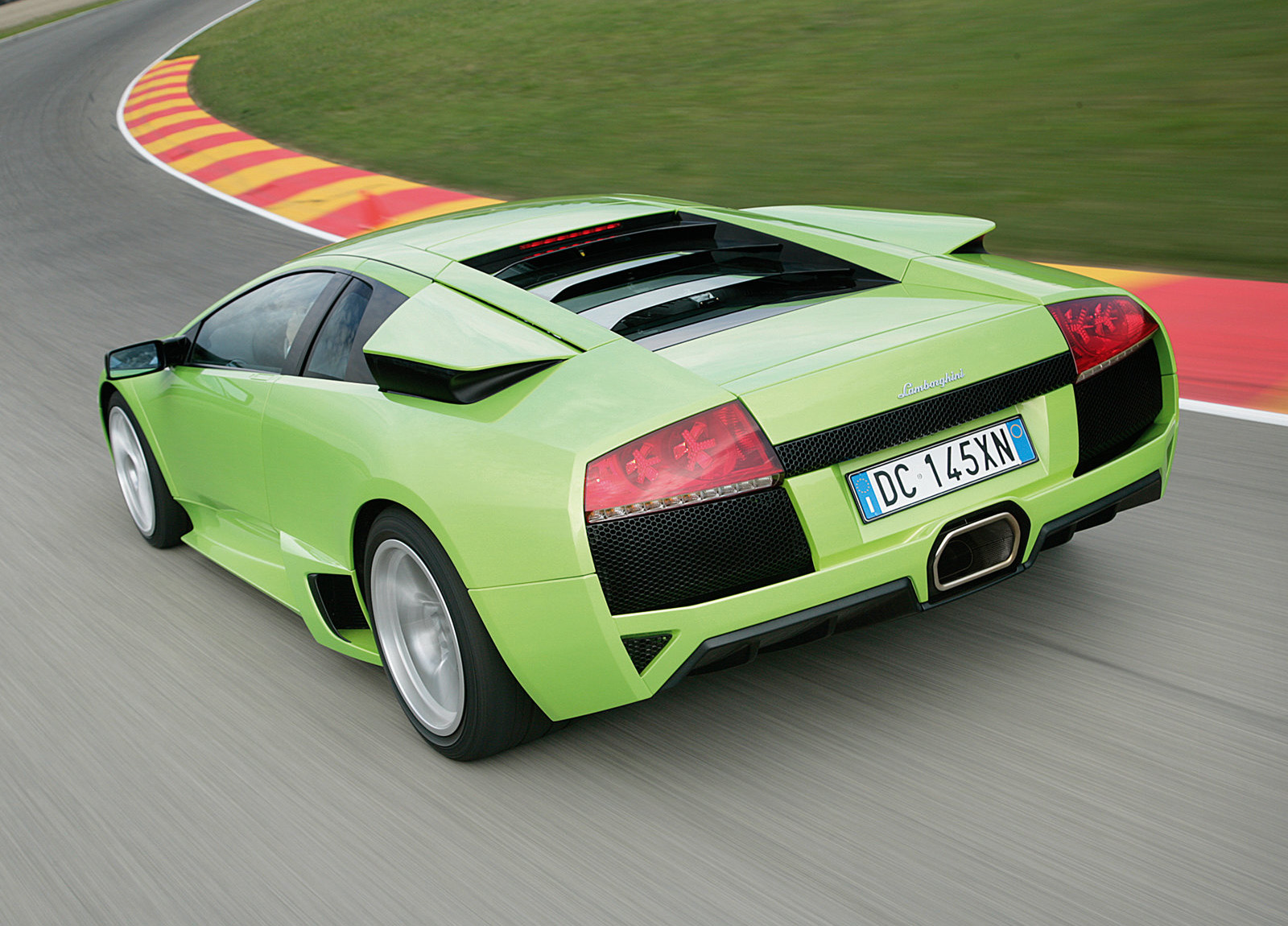 Lamborghini Murcielago LP640 photo #30