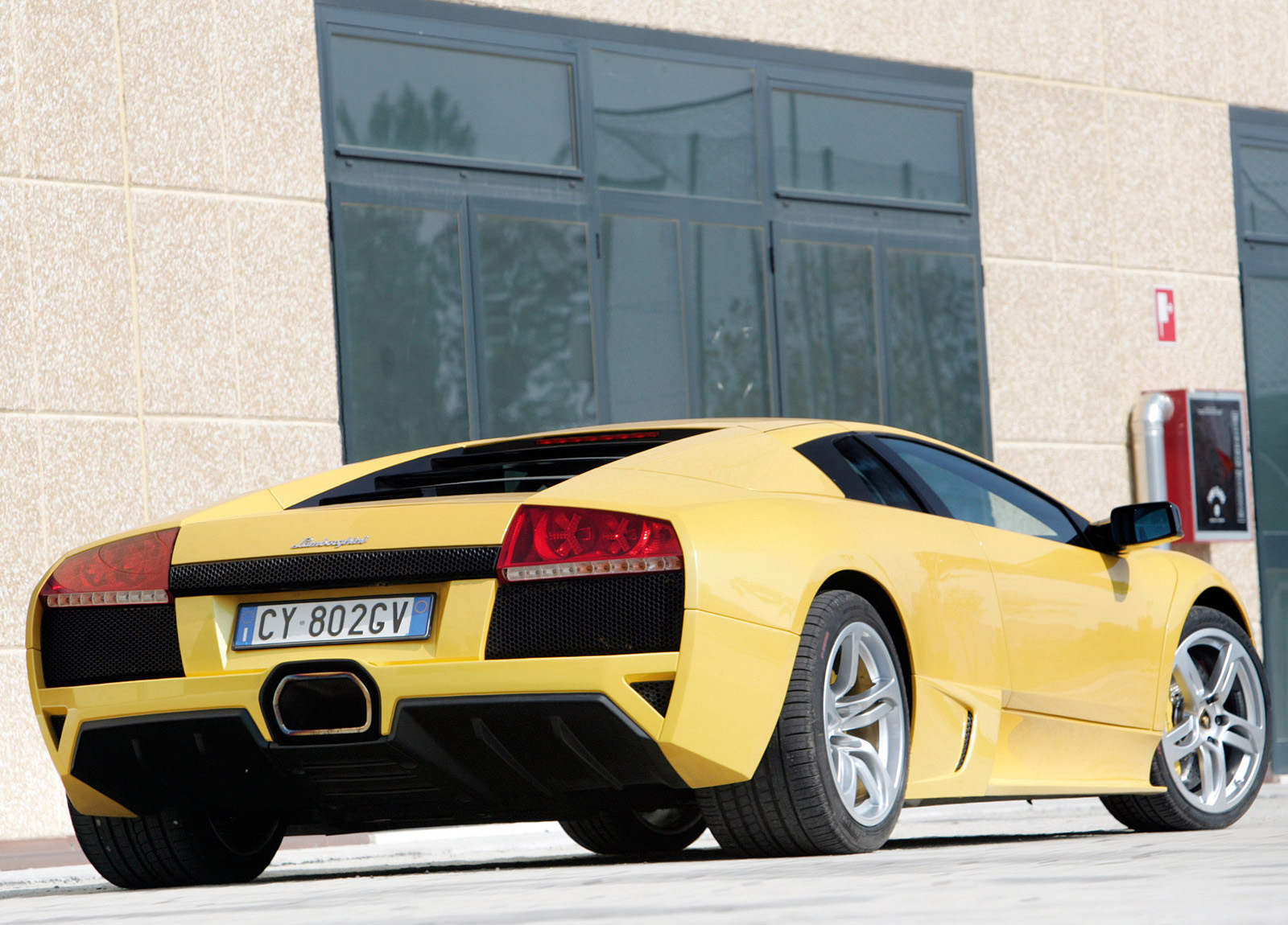 Lamborghini Murcielago LP640 photo #31