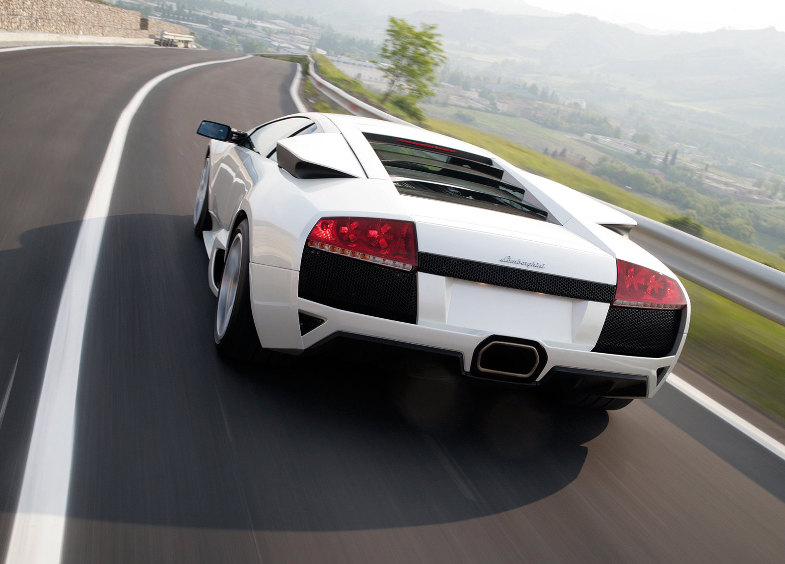 Lamborghini Murcielago LP640 photo #32