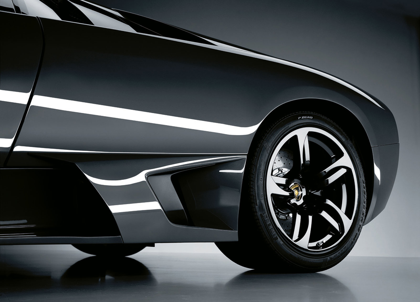Lamborghini Murcielago LP640 photo #38