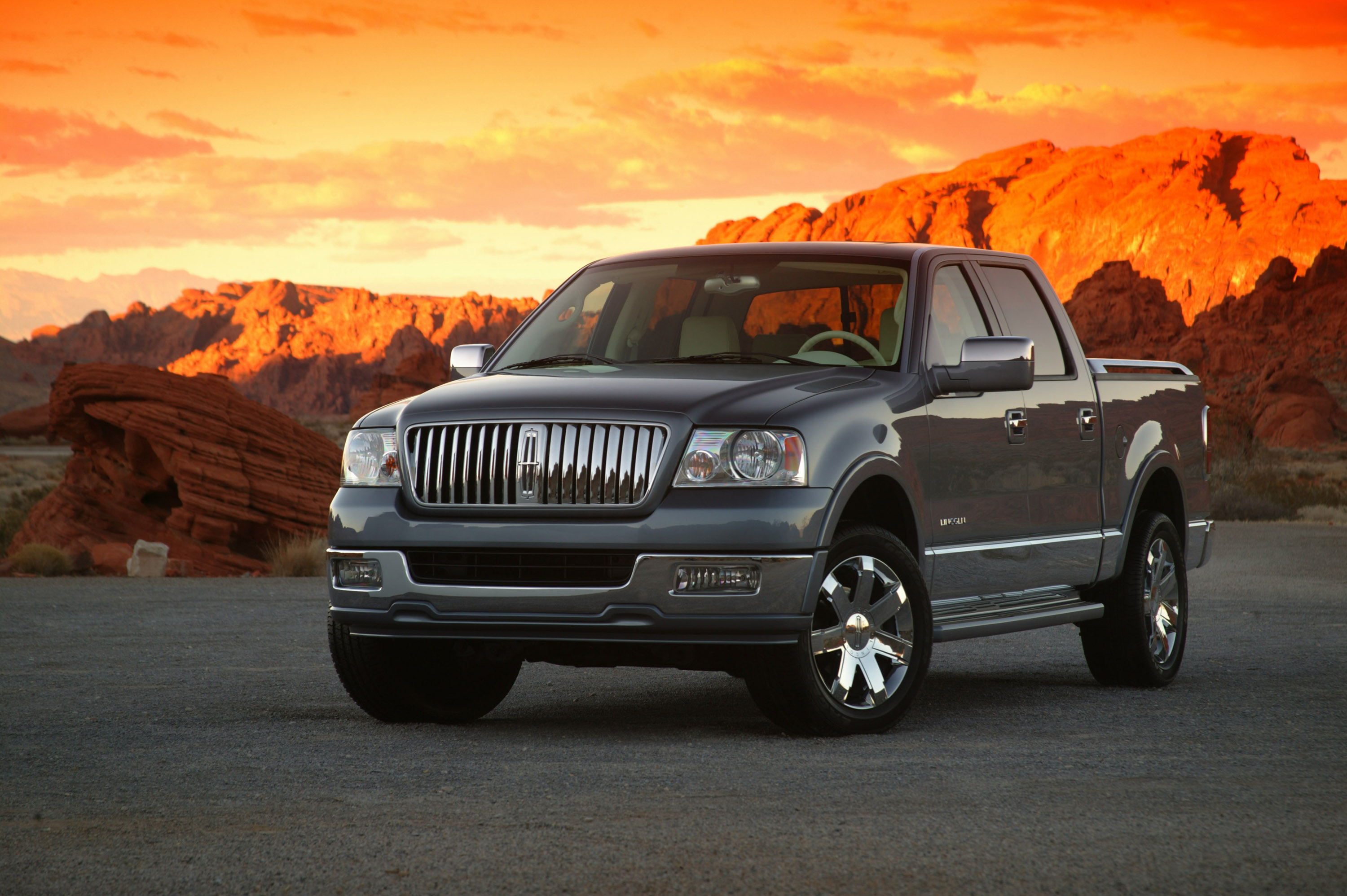 Lincoln Mark LT photo #10
