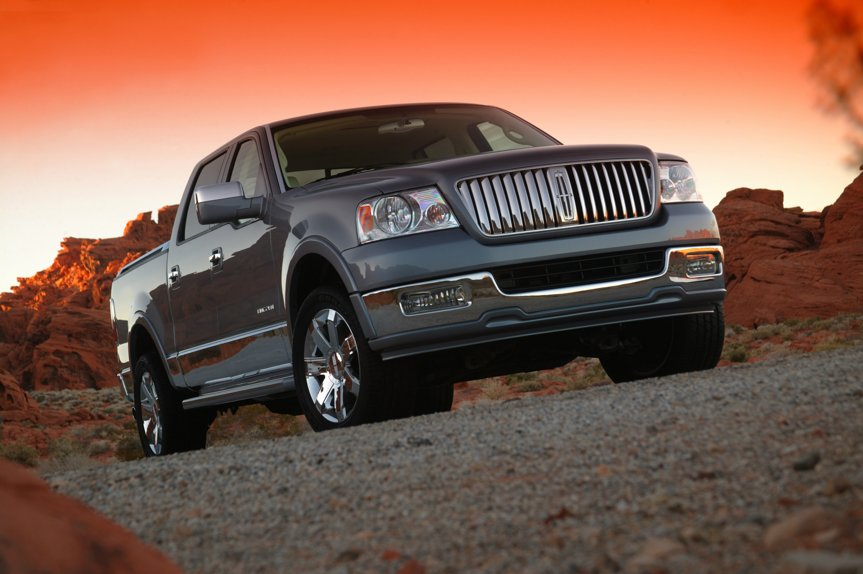 Lincoln Mark LT photo #11