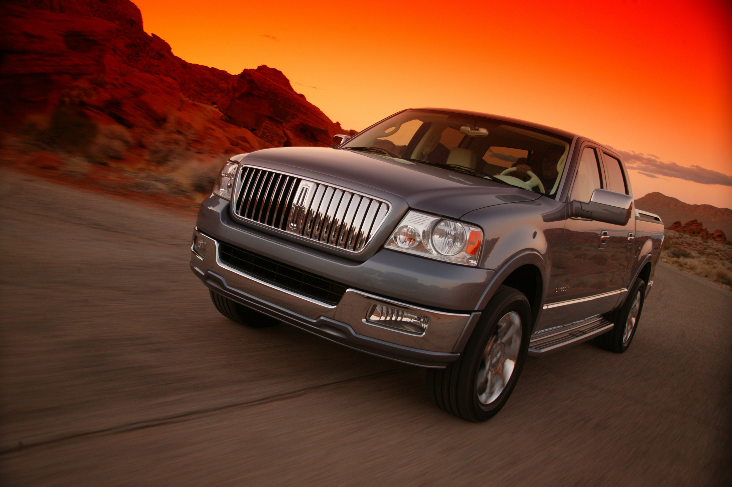 Lincoln Mark LT photo #14