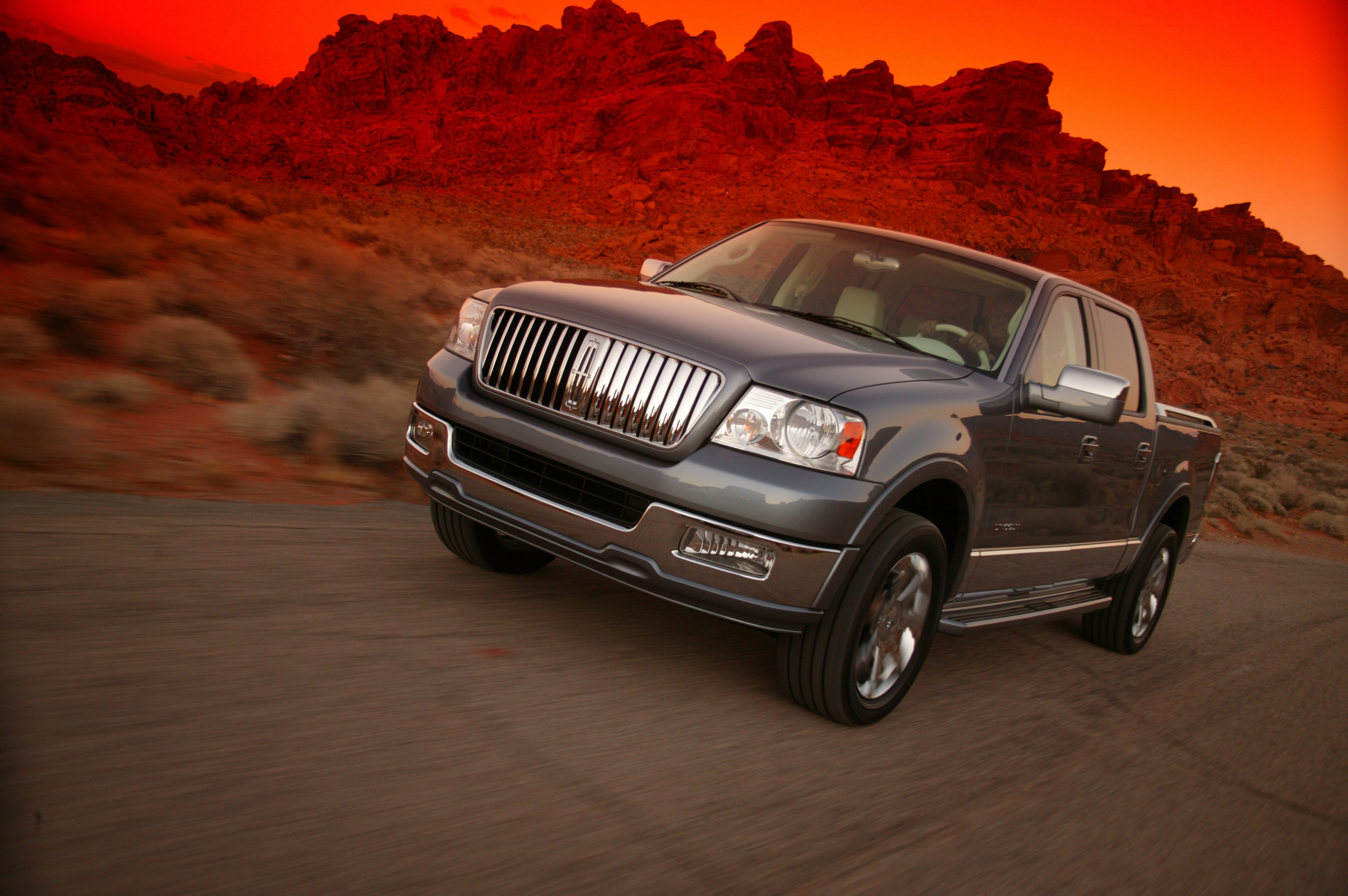 Lincoln Mark LT photo #15