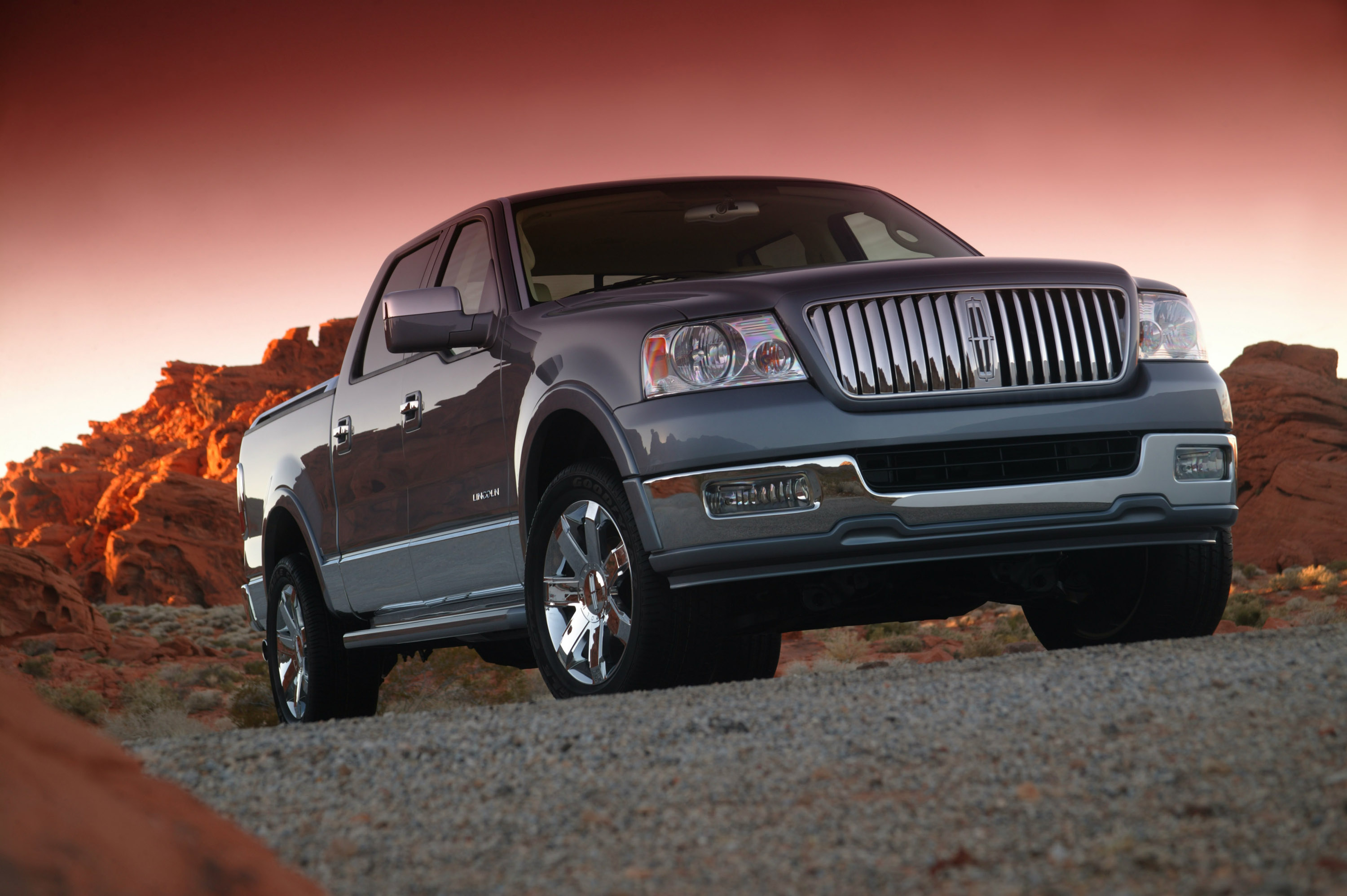 Lincoln Mark LT photo #19