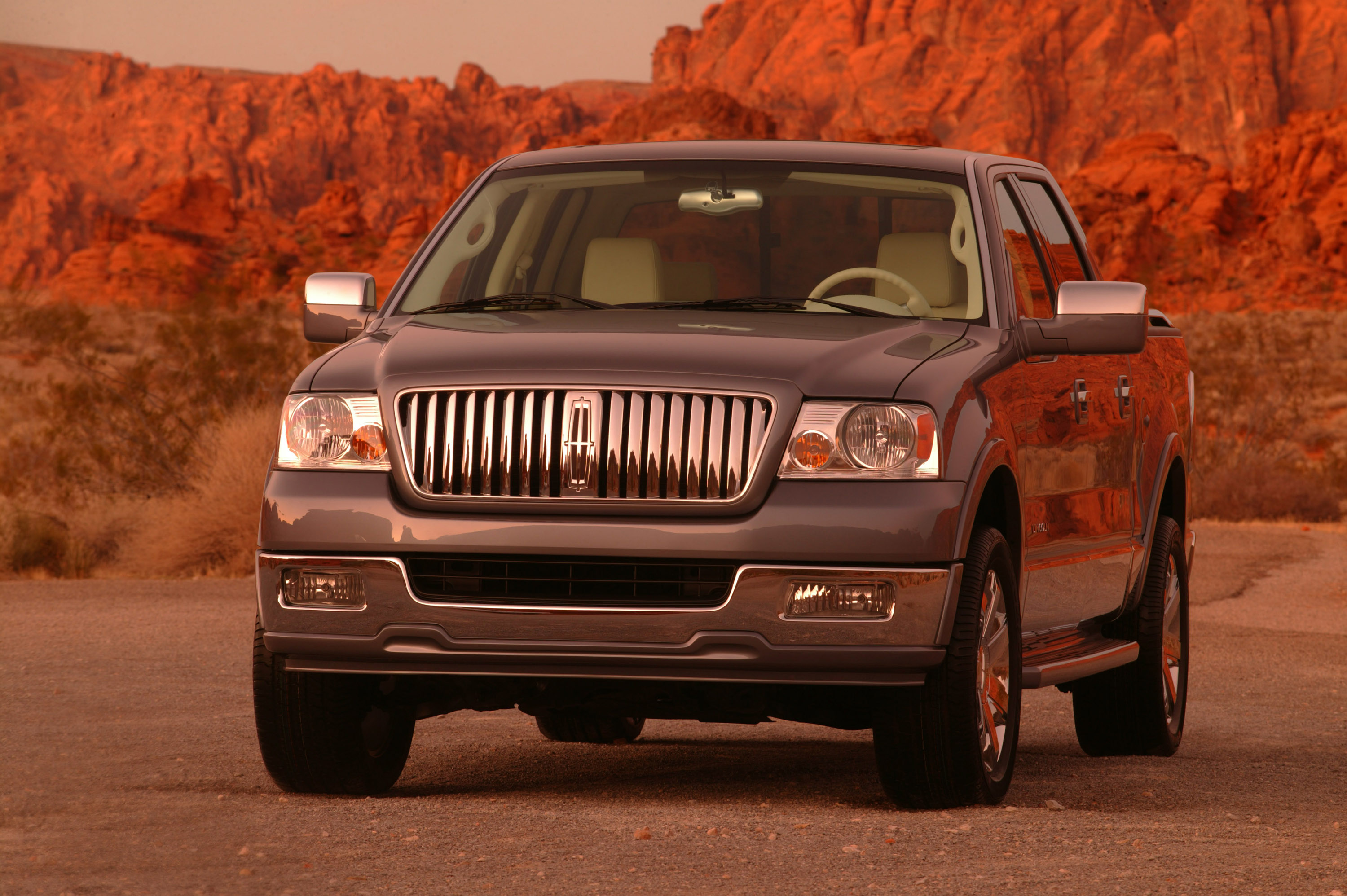 Lincoln Mark LT photo #22