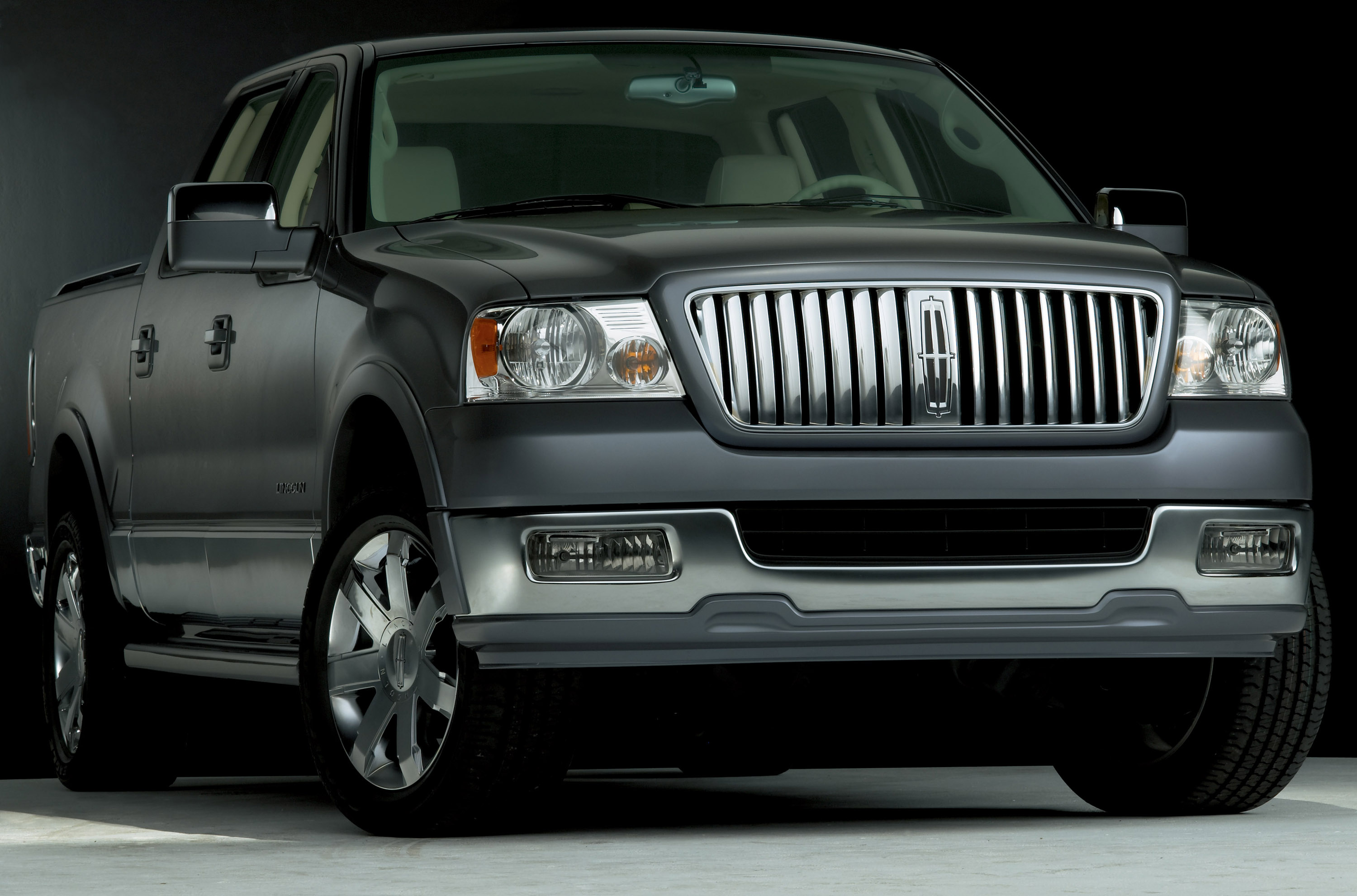 Lincoln Mark LT photo #27