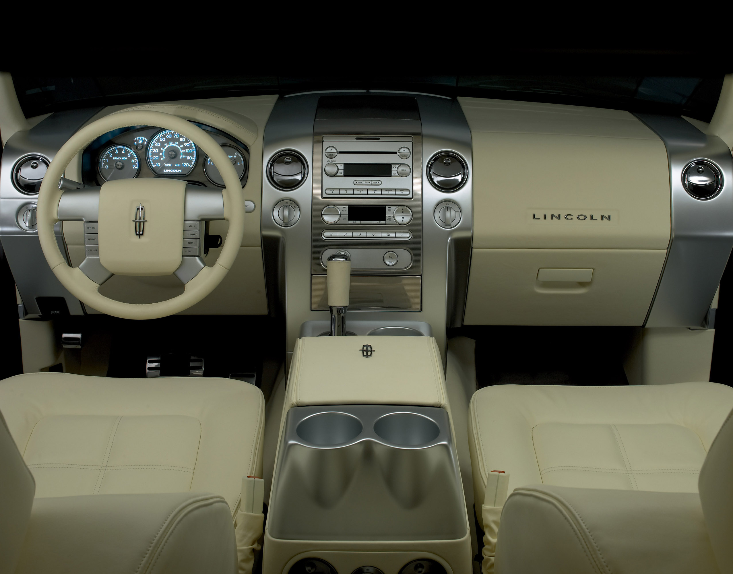 Lincoln Mark LT photo #42