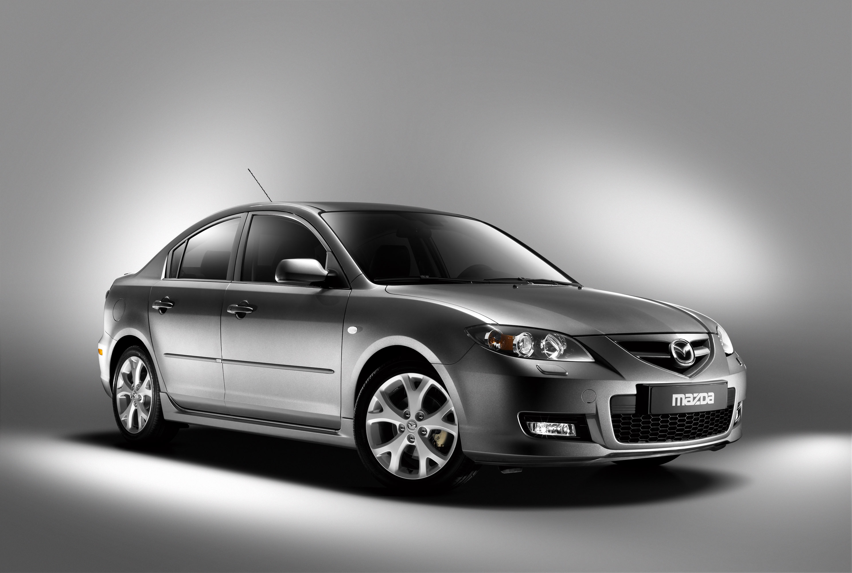 Mazda 3 Facelift photo #2