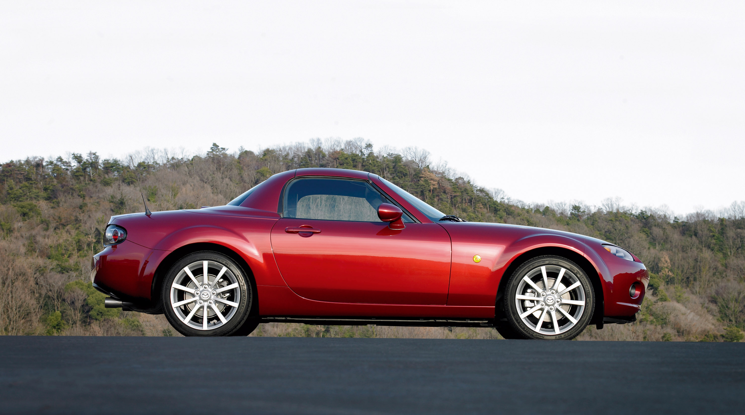 Mazda MX-5 Roadster Coupe photo #22